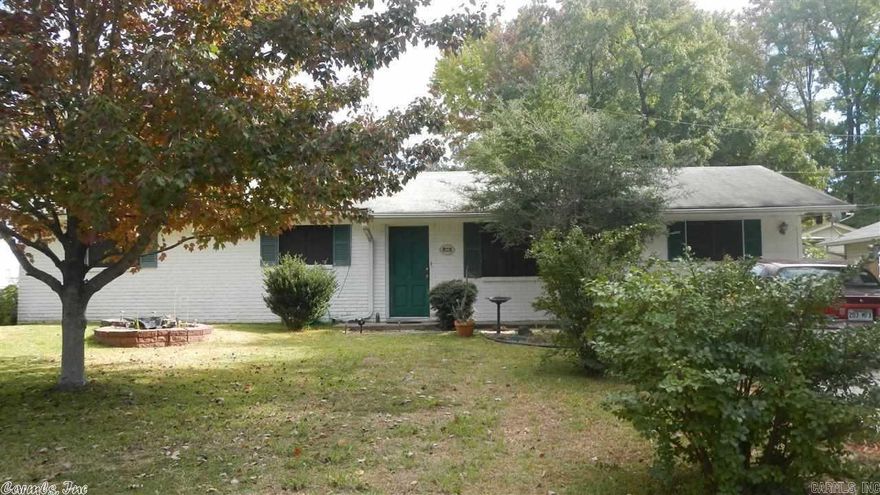 Great for newlyweds or retirees. Cozy and comfy house. Large shed out back and huge parking area out front. Screened porch. Large family rom and den.