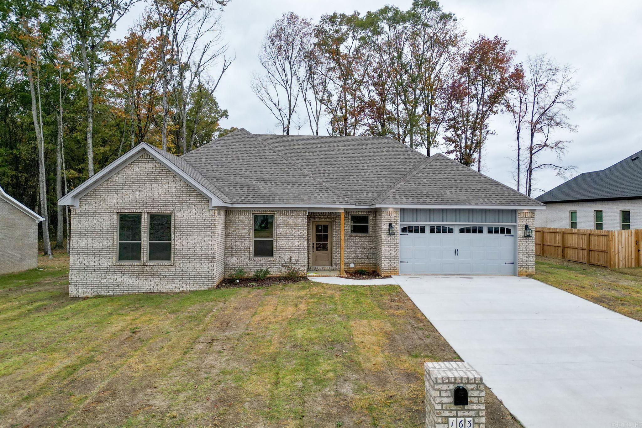 HIDDEN VALLEY ESTATES - Residential