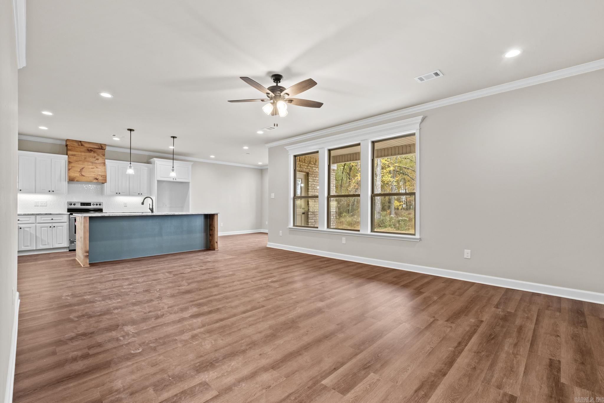 HIDDEN VALLEY ESTATES - Residential