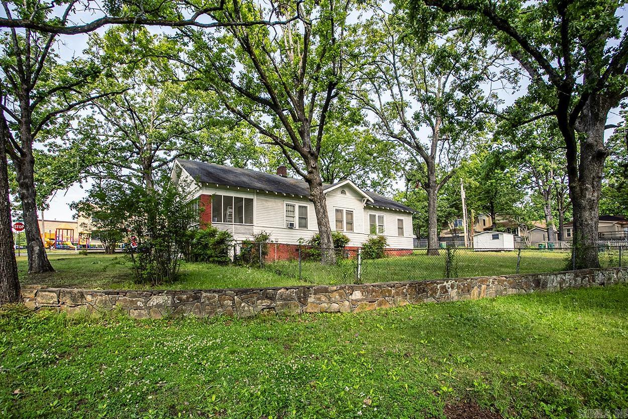 PULASKI HEIGHTS - Residential