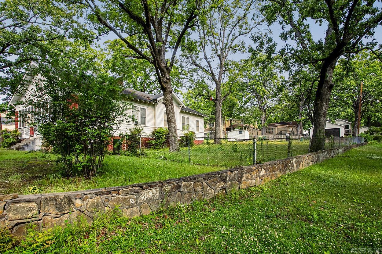 PULASKI HEIGHTS - Residential