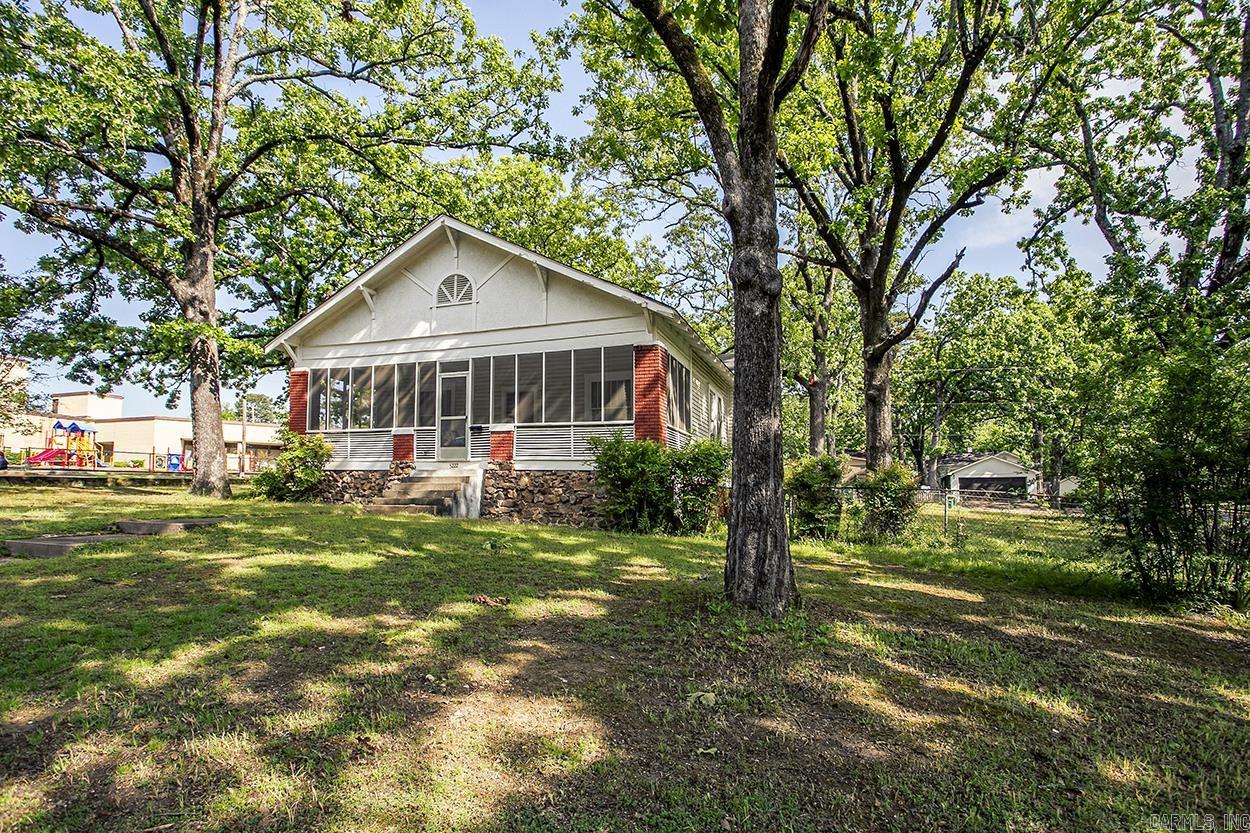 PULASKI HEIGHTS - Residential