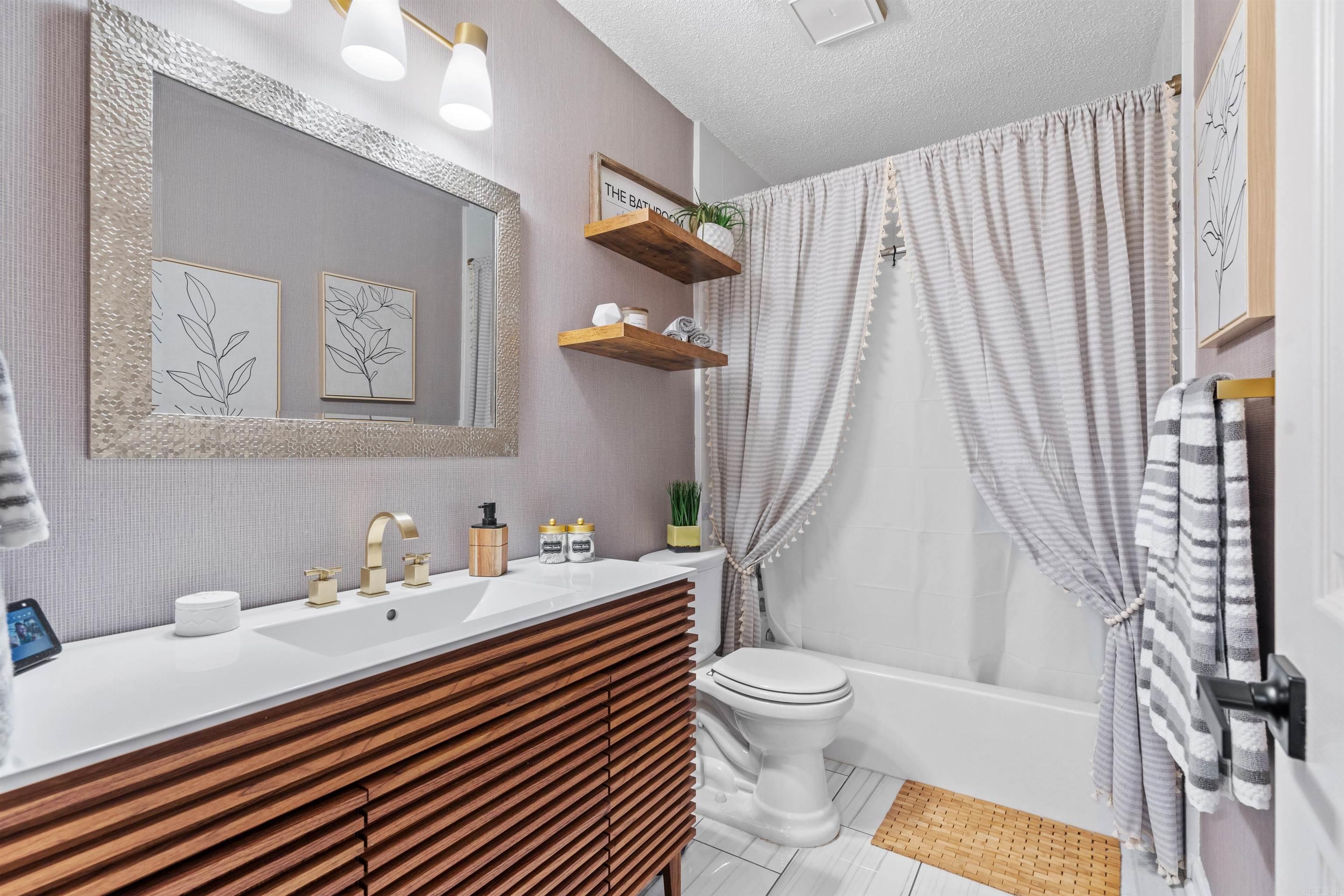 BEVERLY HILLS - Residential