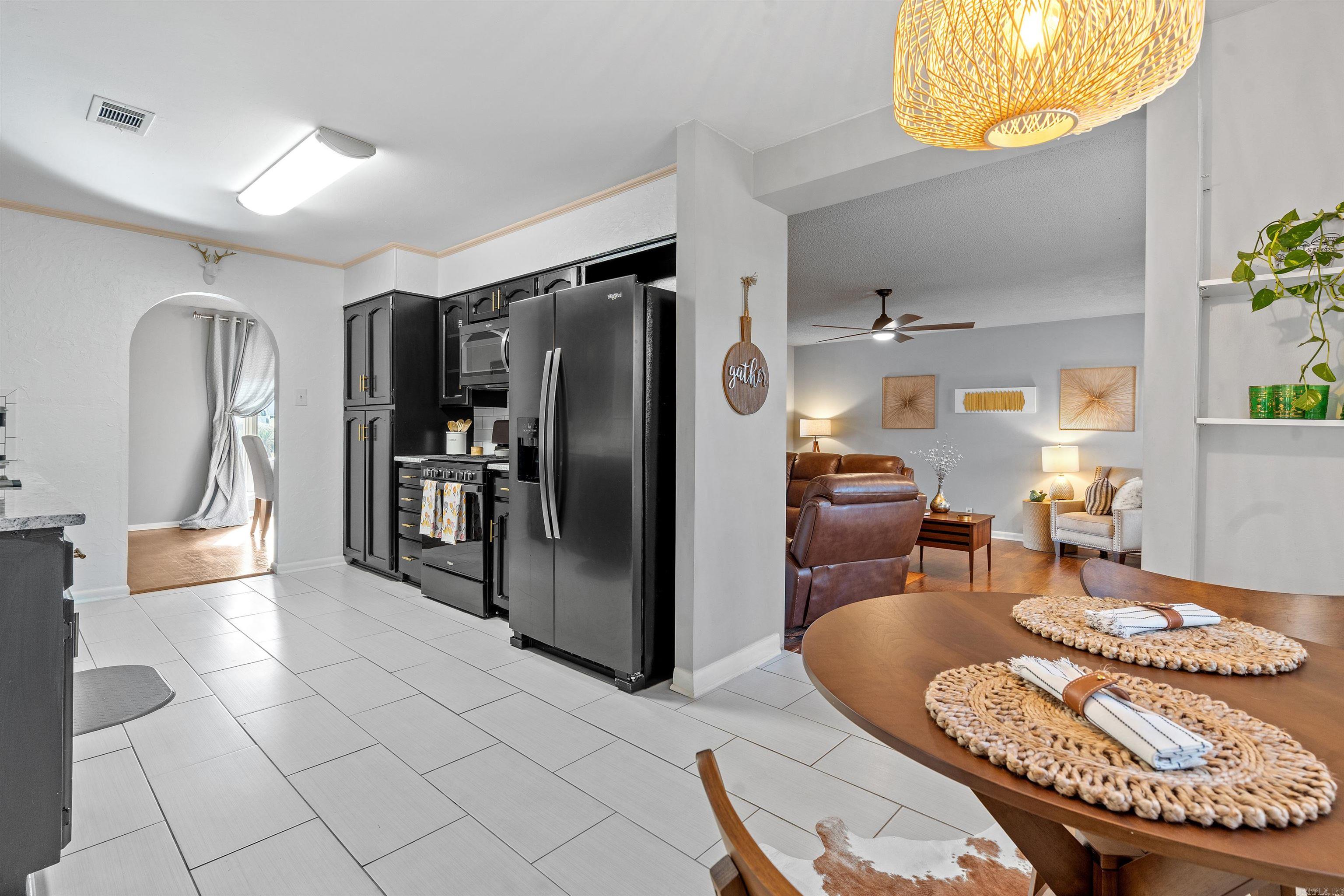 BEVERLY HILLS - Residential