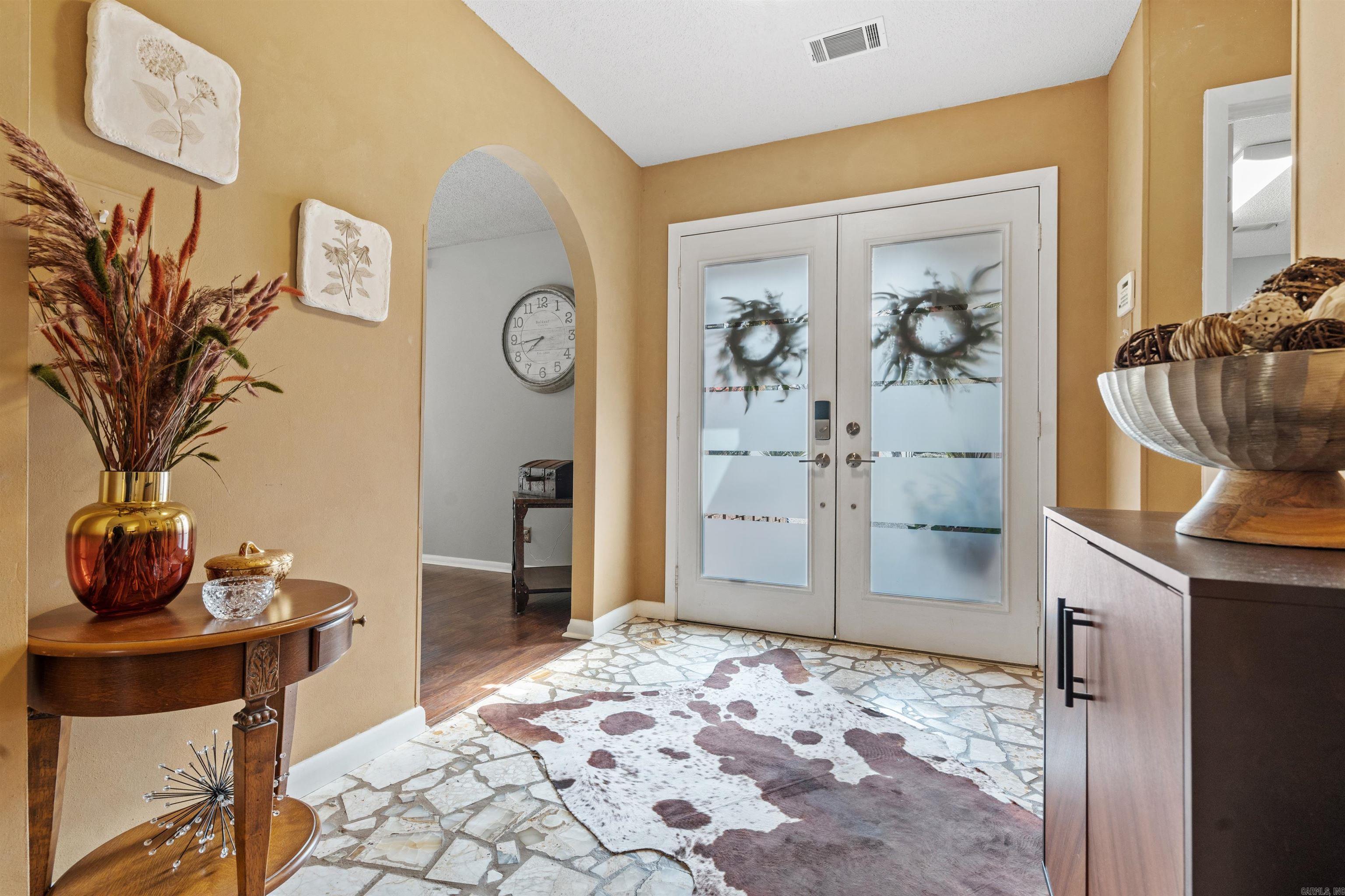 BEVERLY HILLS - Residential