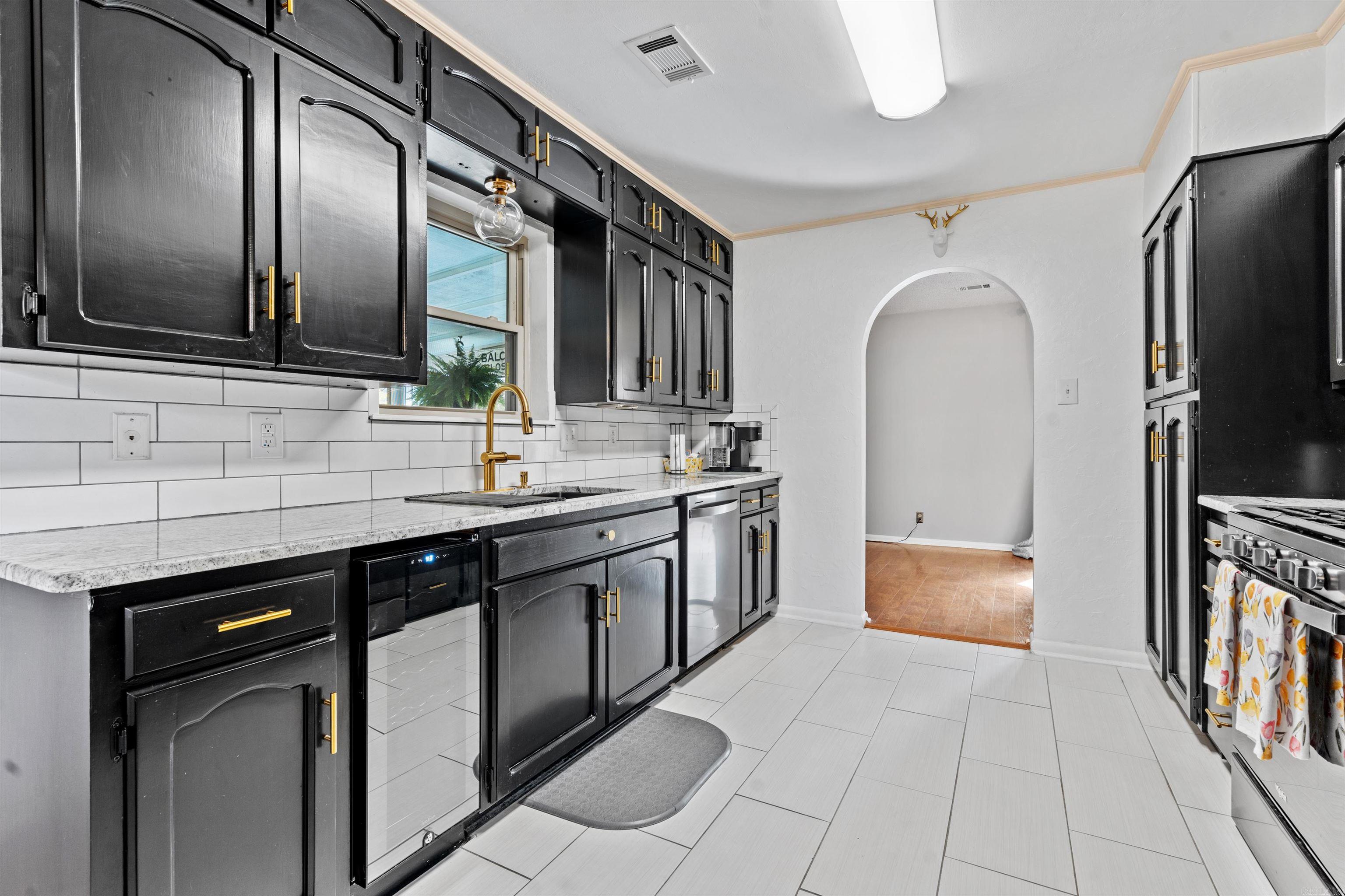 BEVERLY HILLS - Residential