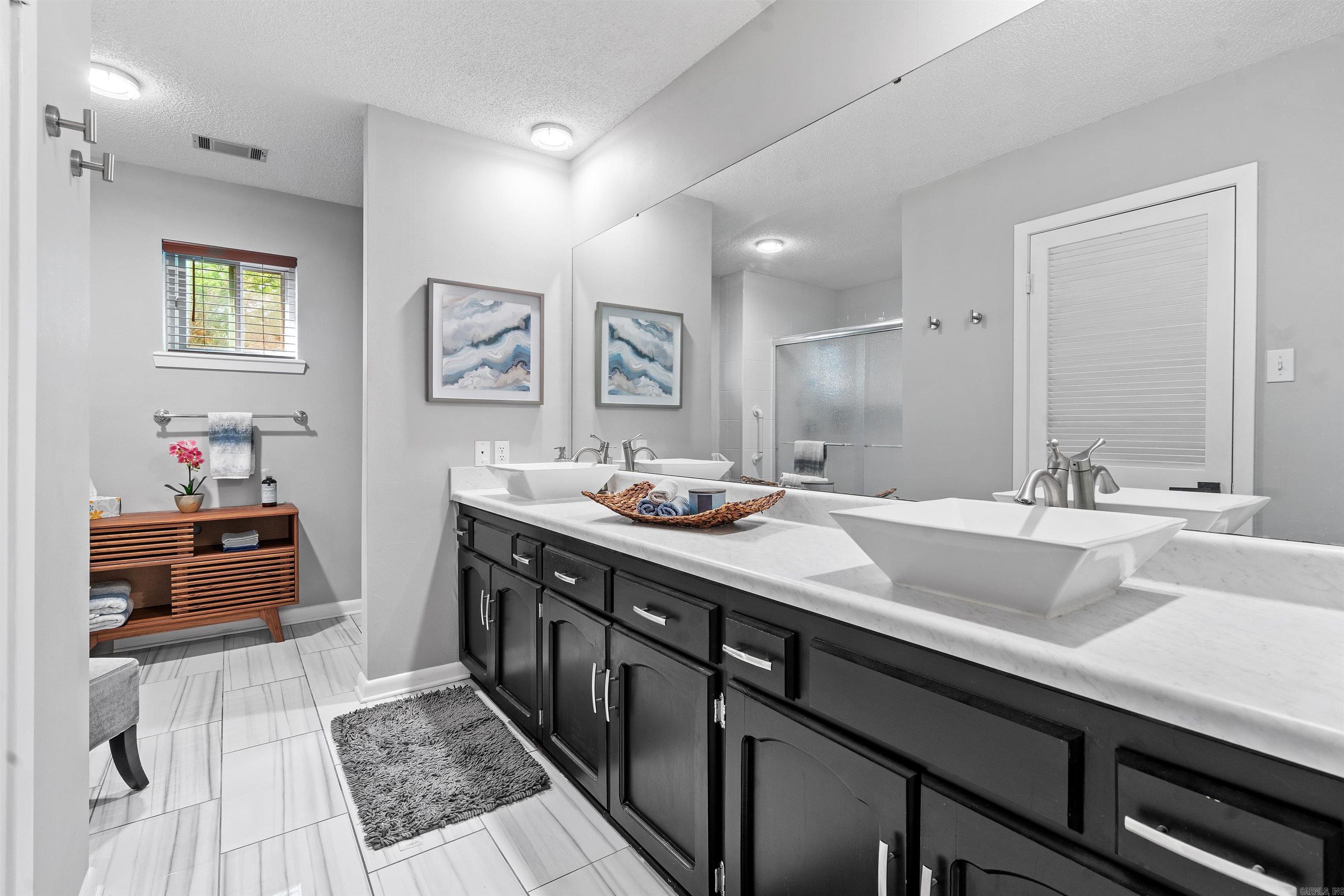 BEVERLY HILLS - Residential