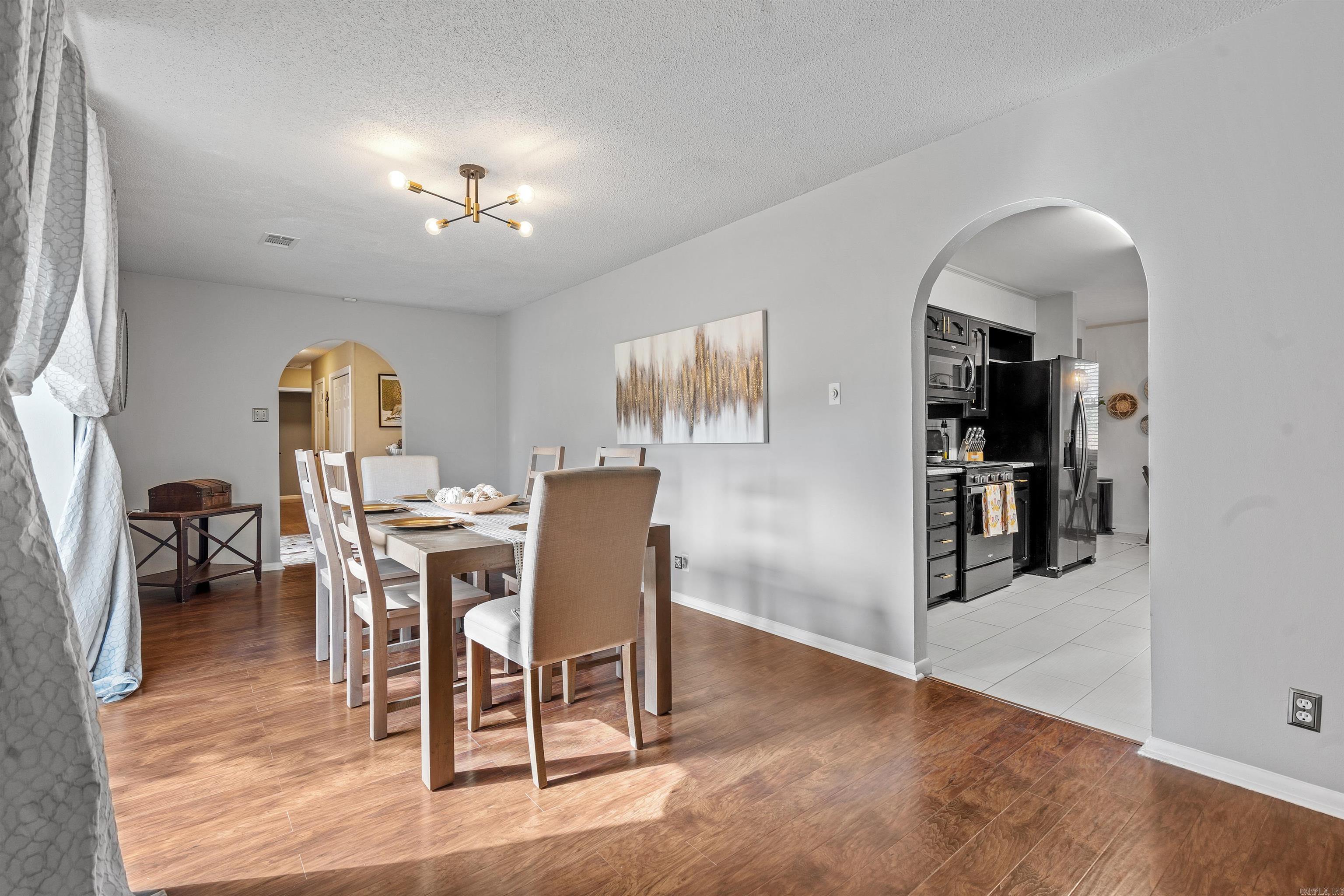 BEVERLY HILLS - Residential