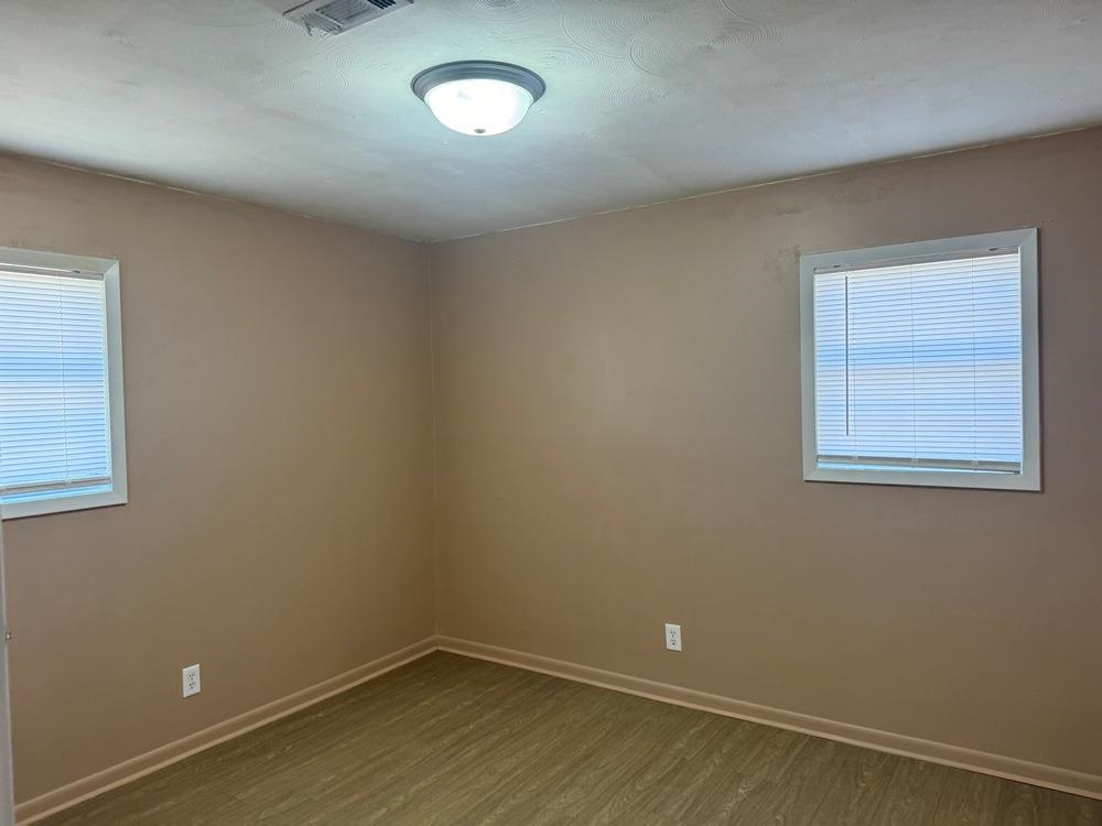 EIGHTH - Residential