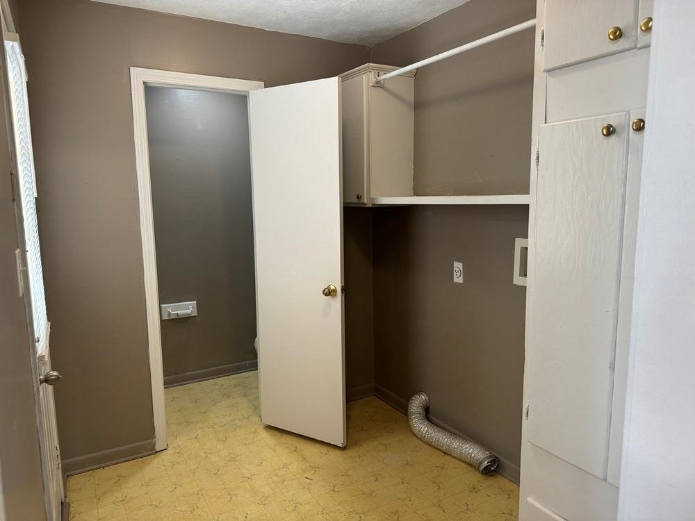 EIGHTH - Residential