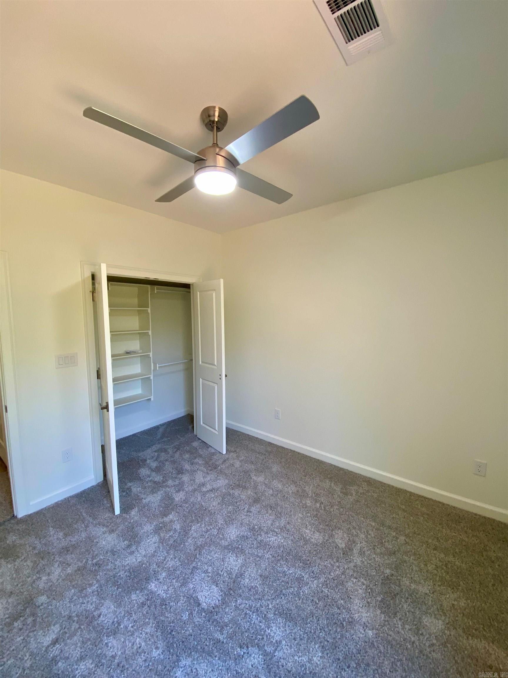 EDGEWATER - Residential