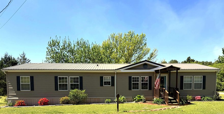 Perfect lake home just minutes from Old Highway 25 Recreation area on Greers Ferry Lake. Very well maintained 3 bed 2 bath on .5 acres +/-. Beautiful gas fireplace in one sitting room and another sitting room is currently being used as a game room. Large primary bedroom and bath with a soaker tub. Lots of storage through out the whole house. Back yard is fenced with some raised garden beds. Garden/ storage shed, 20x30 garage and metal carport. This home is move in ready for the lake season. Give me a call today to set up your showing.