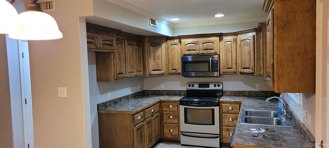 Brandy Meadows - Residential Lease