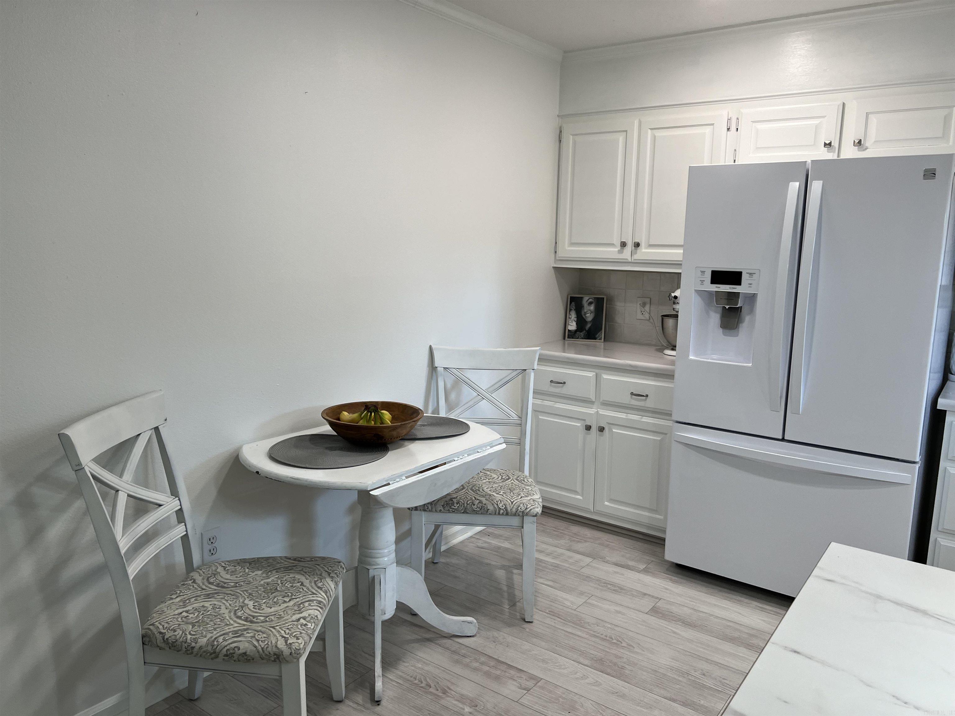 BELLE MEADE - Residential