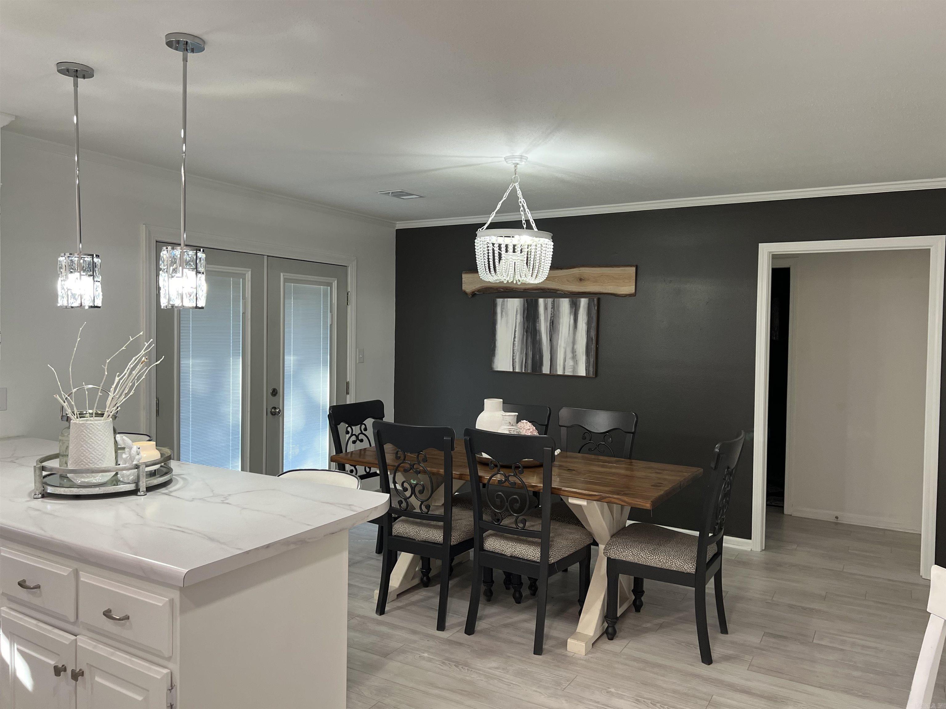 BELLE MEADE - Residential