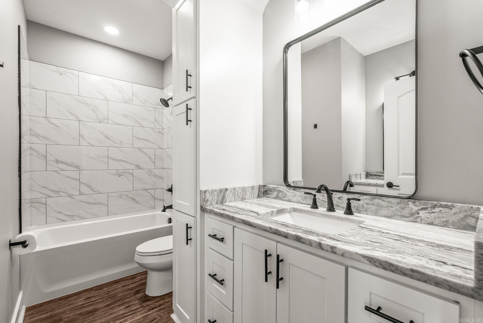 HIDDEN VALLEY ESTATES - Residential