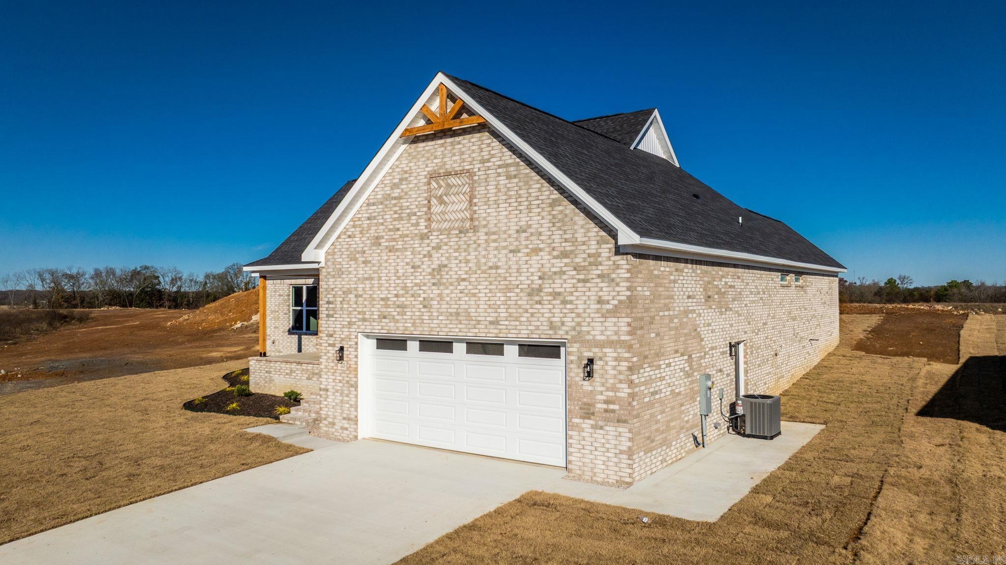 HIDDEN VALLEY ESTATES - Residential