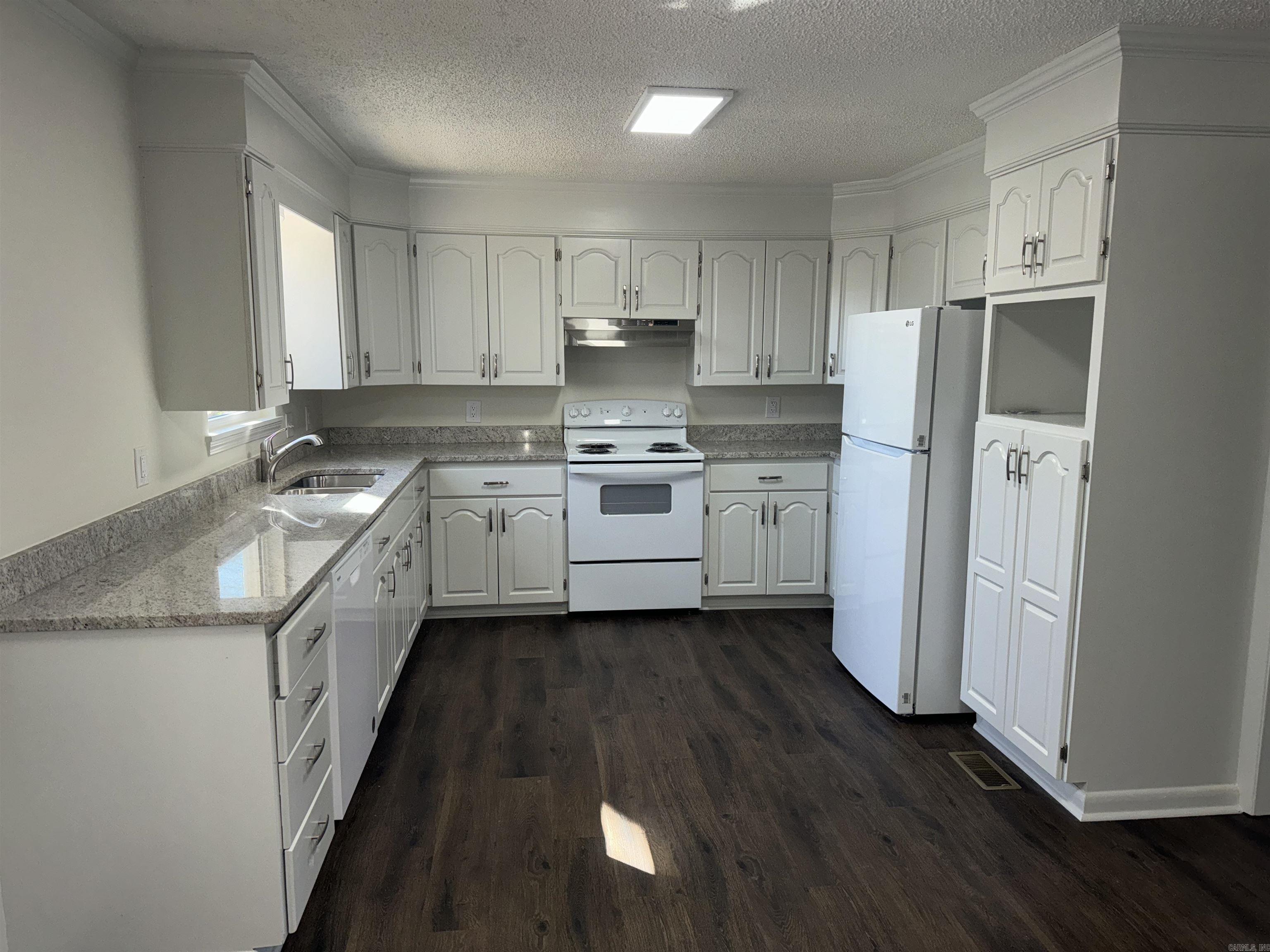 EASTWOOD HGTS - Residential