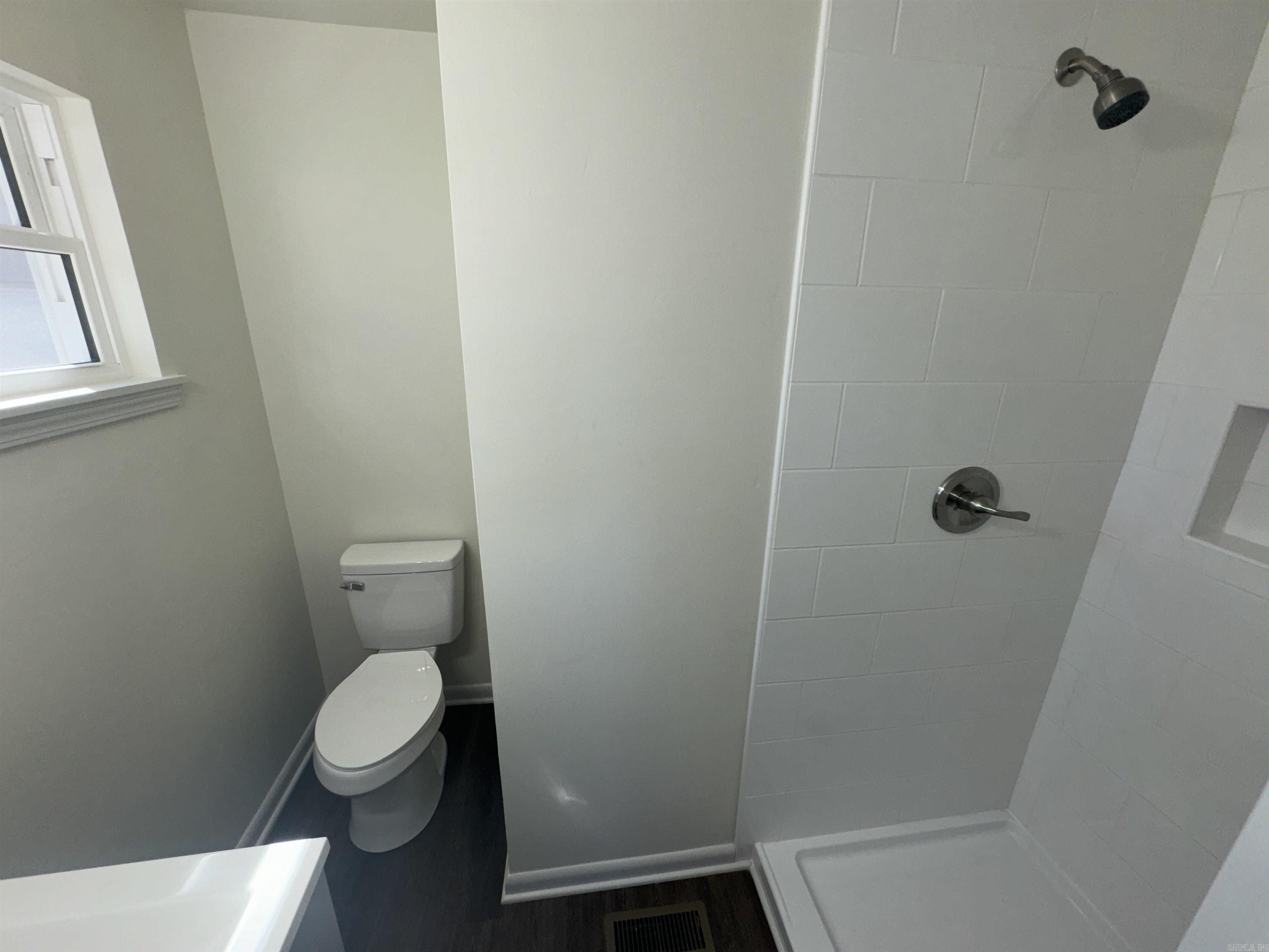 EASTWOOD HGTS - Residential