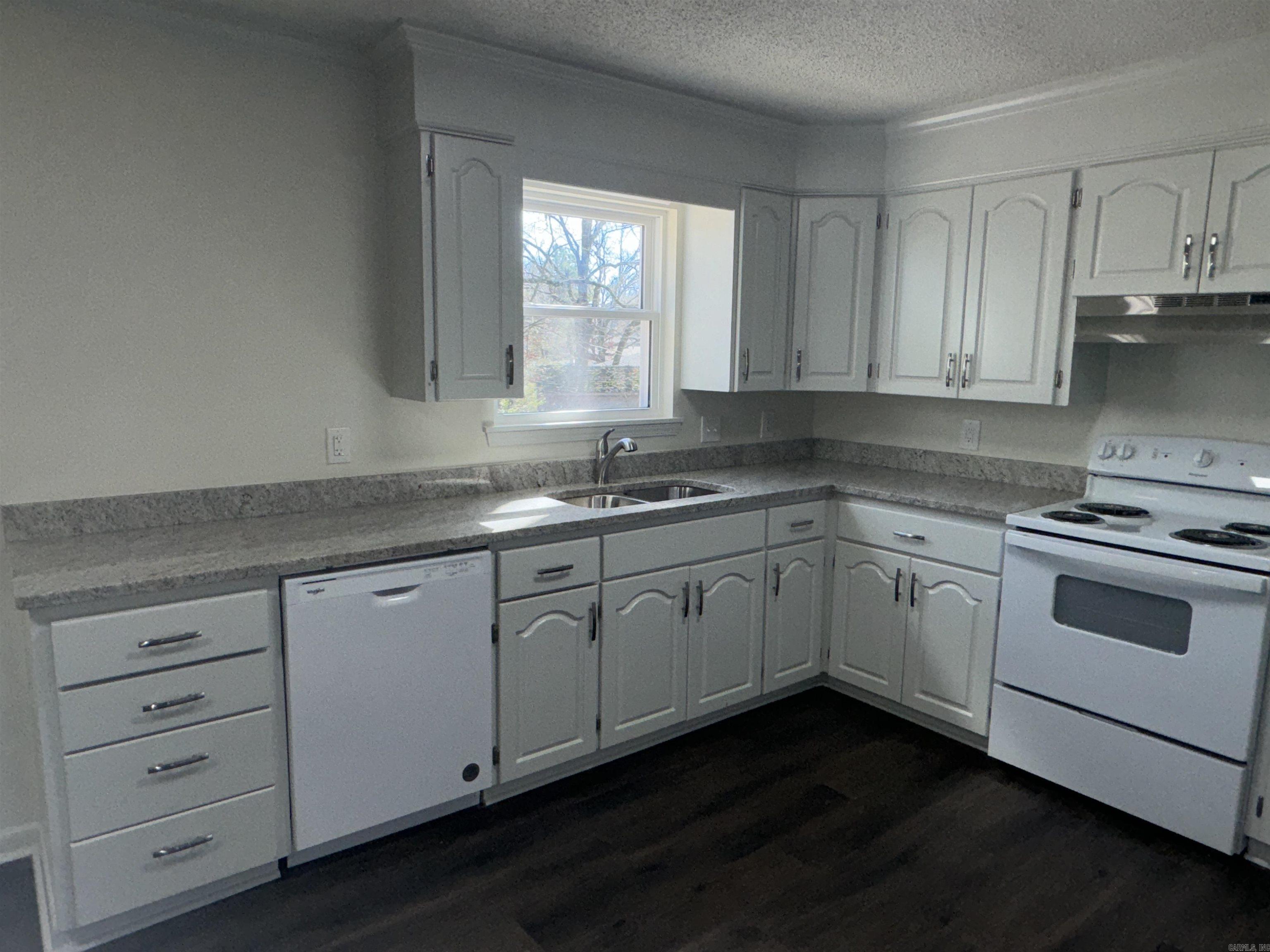 EASTWOOD HGTS - Residential