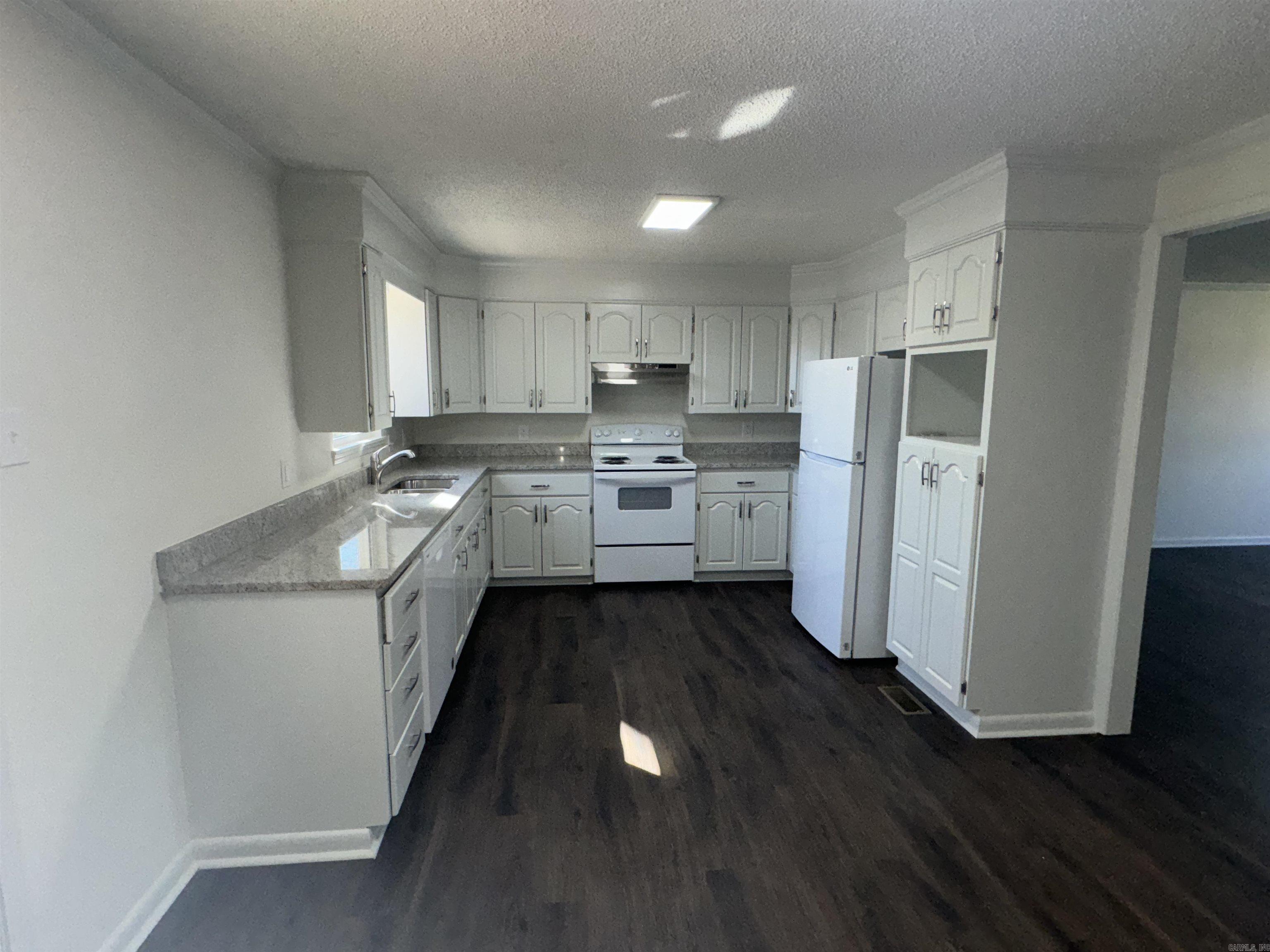 EASTWOOD HGTS - Residential