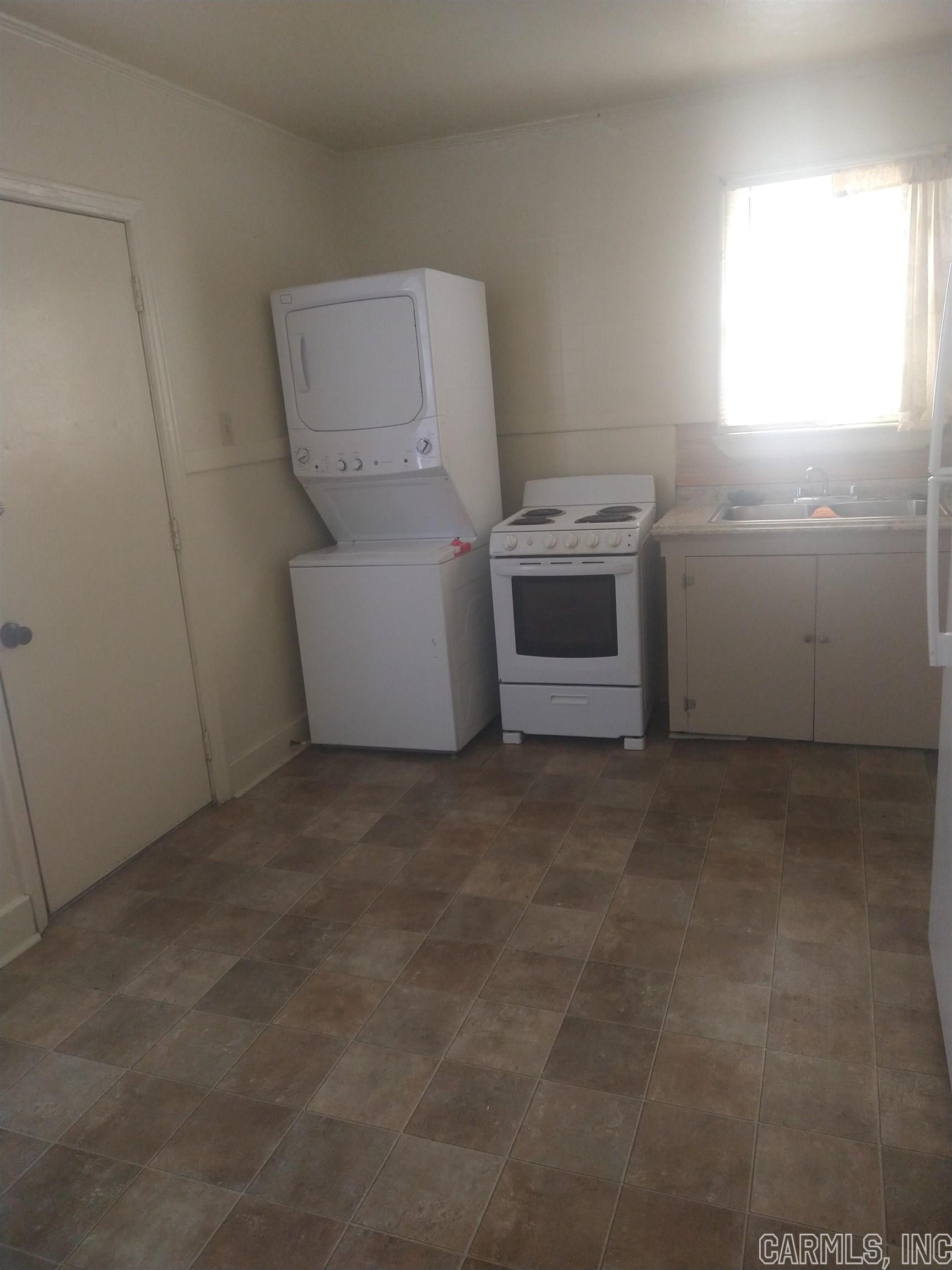 Buhlers 9th - Residential Lease