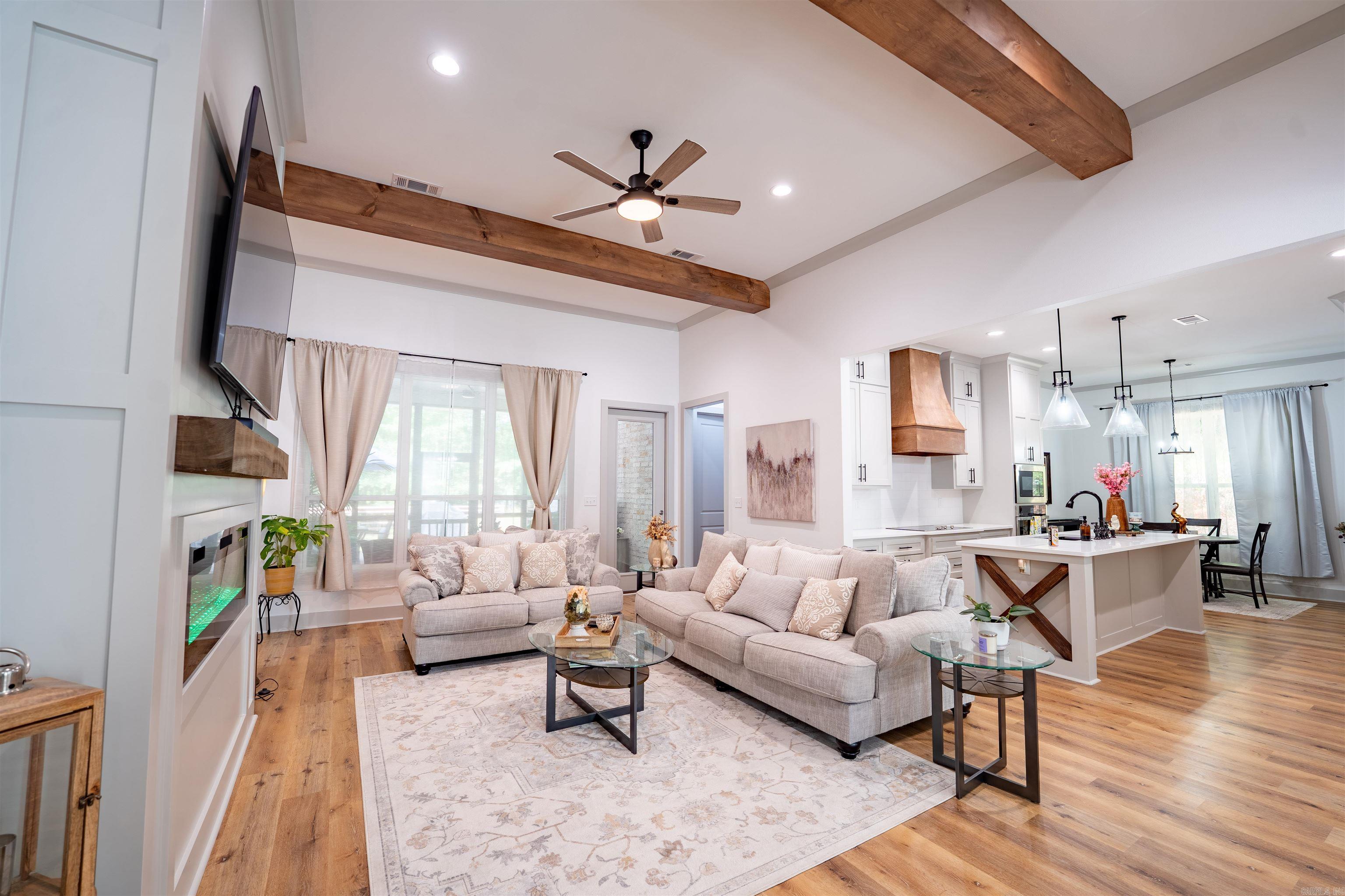DIAMONDHEAD - Residential