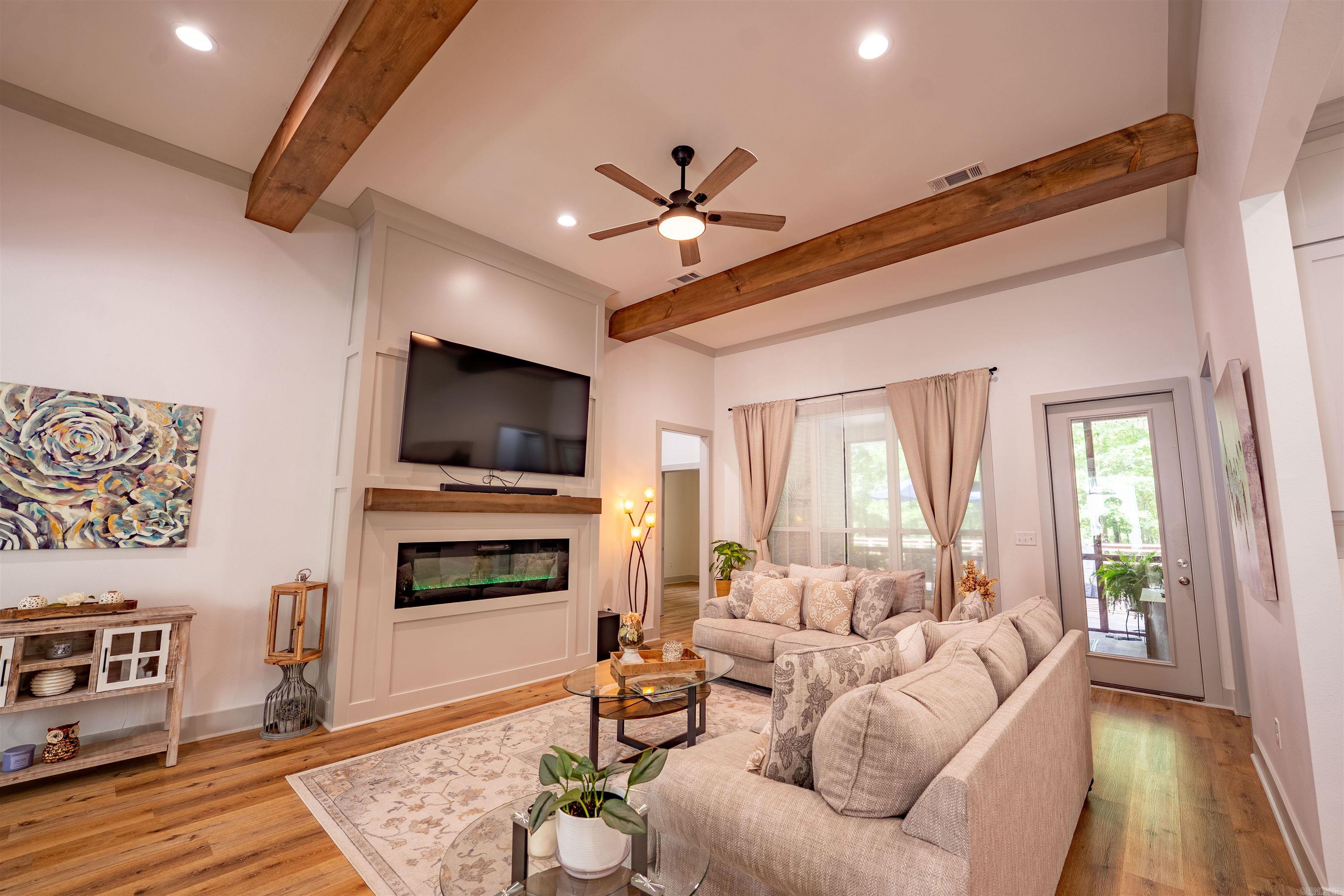 DIAMONDHEAD - Residential