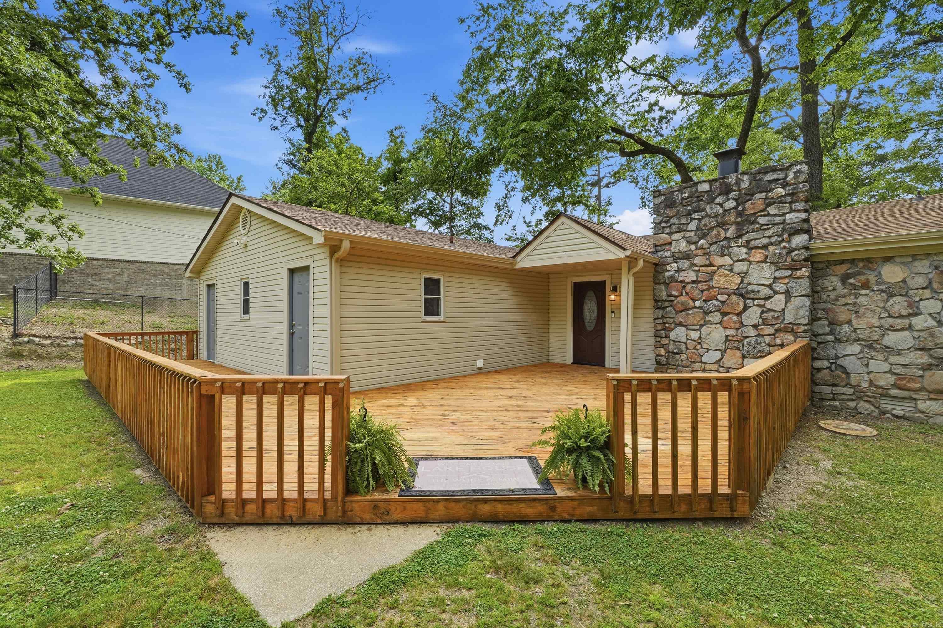 BAYSHORE ACRES - Residential