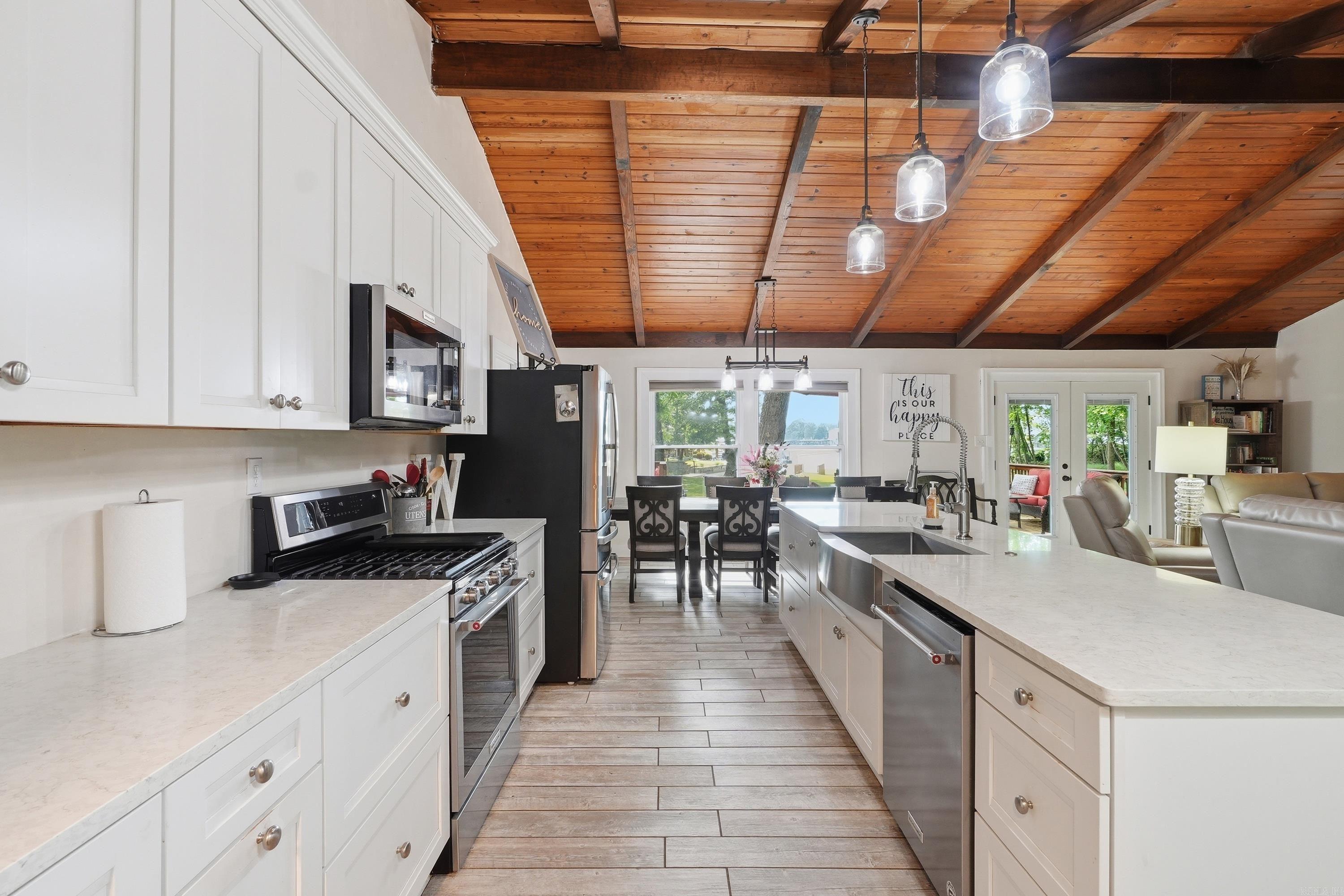 BAYSHORE ACRES - Residential