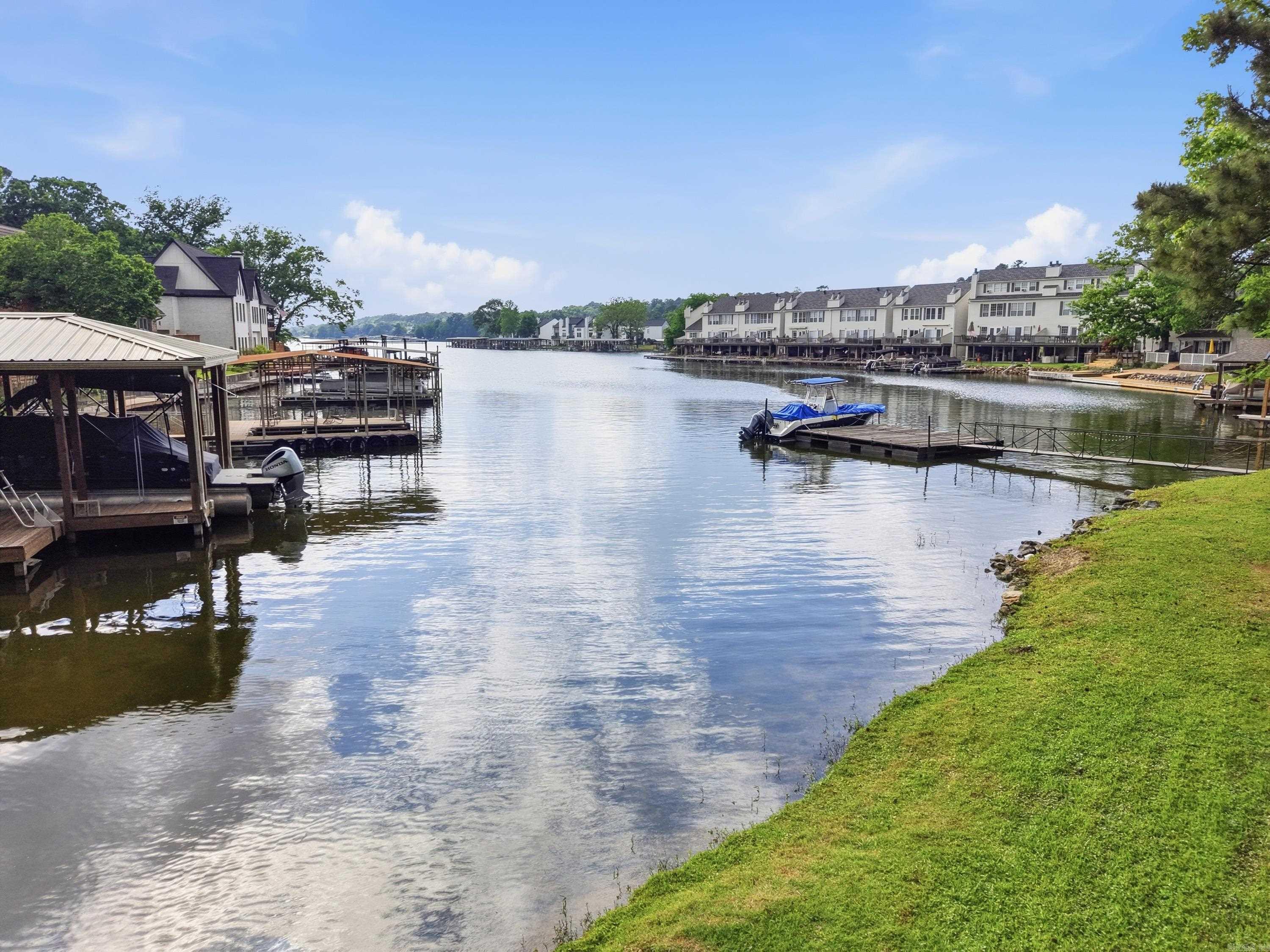 BAYSHORE ACRES - Residential