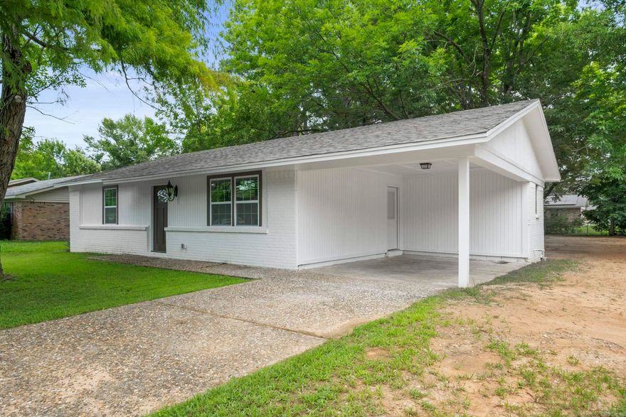 Fall in love with this beautifully renovated 3-bedroom, 1-bath home in the heart of Lonoke, AR. With 1,144 square feet of thoughtfully updated living space, this home is bursting with style and comfort. Step inside to fresh modern paint, sleek luxury vinyl flooring, and a gorgeous, tiled bathroom. Every detail has been beautifully refreshed — including a brand-new roof and new HVAC system — so all you have to do is move in and enjoy. Whether you're relaxing in the spacious living area or entertaining family and friends, this home is designed to fit your lifestyle. Nestled in a prime location close to schools, shopping, and parks — convenience and charm come together here. Don't miss your chance to own this stunning, move-in-ready gem. Schedule your private showing today!