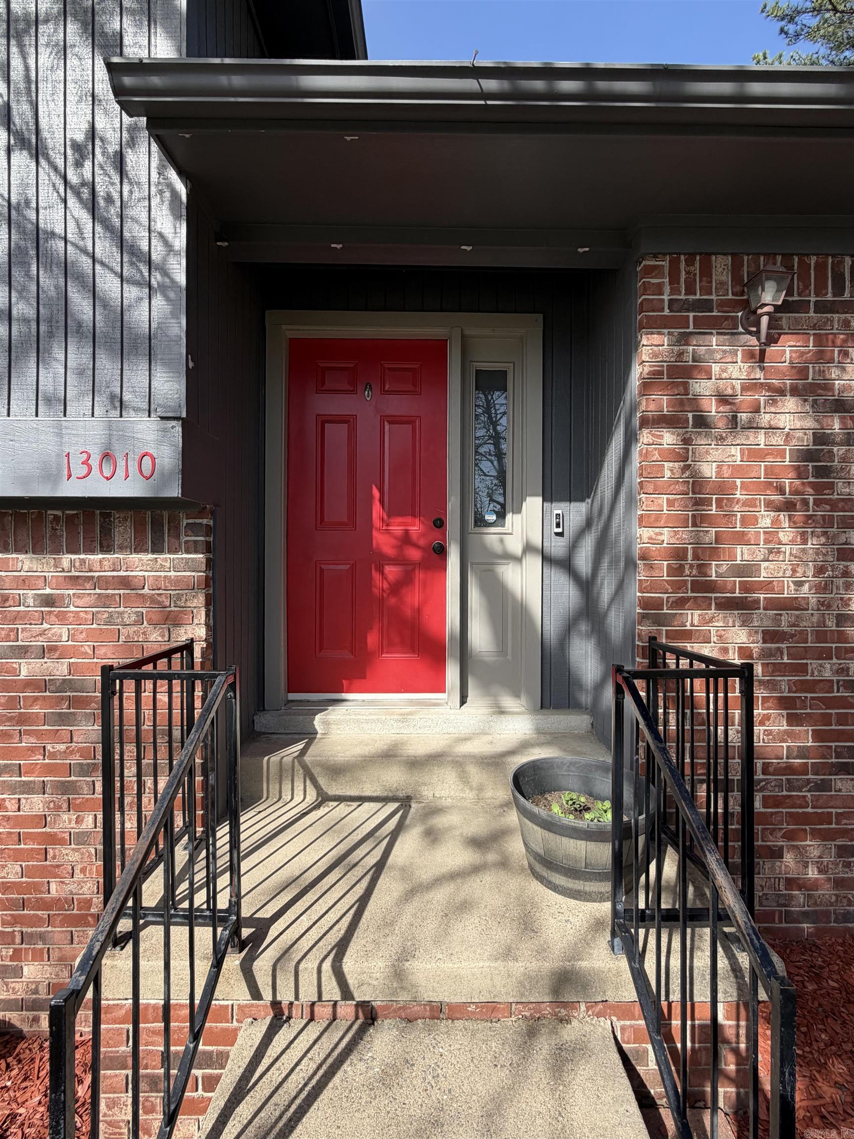 PLEASANT VIEW - Residential