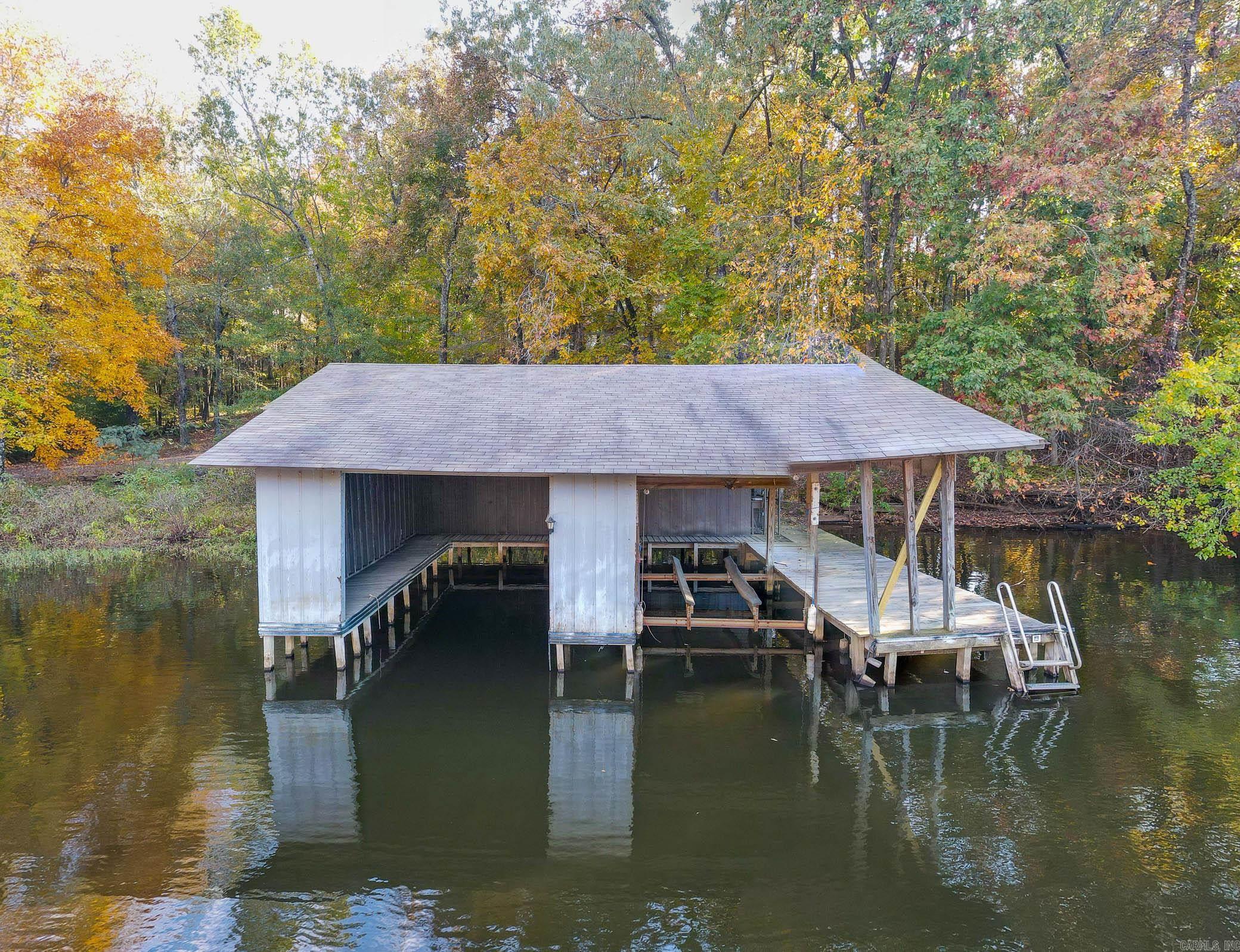 BEAVERFORK PLACE - Residential