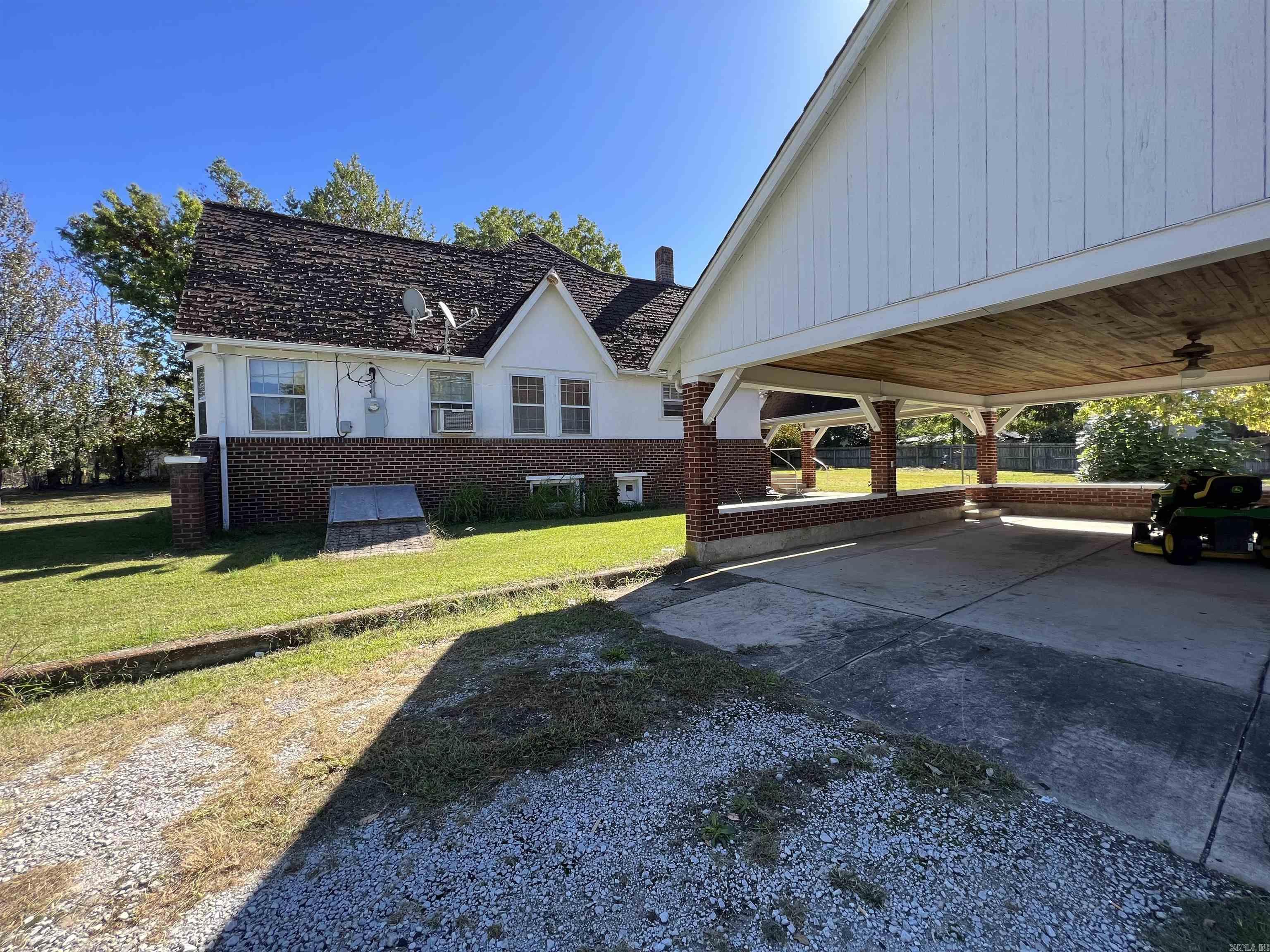 Metes & Bounds - Residential