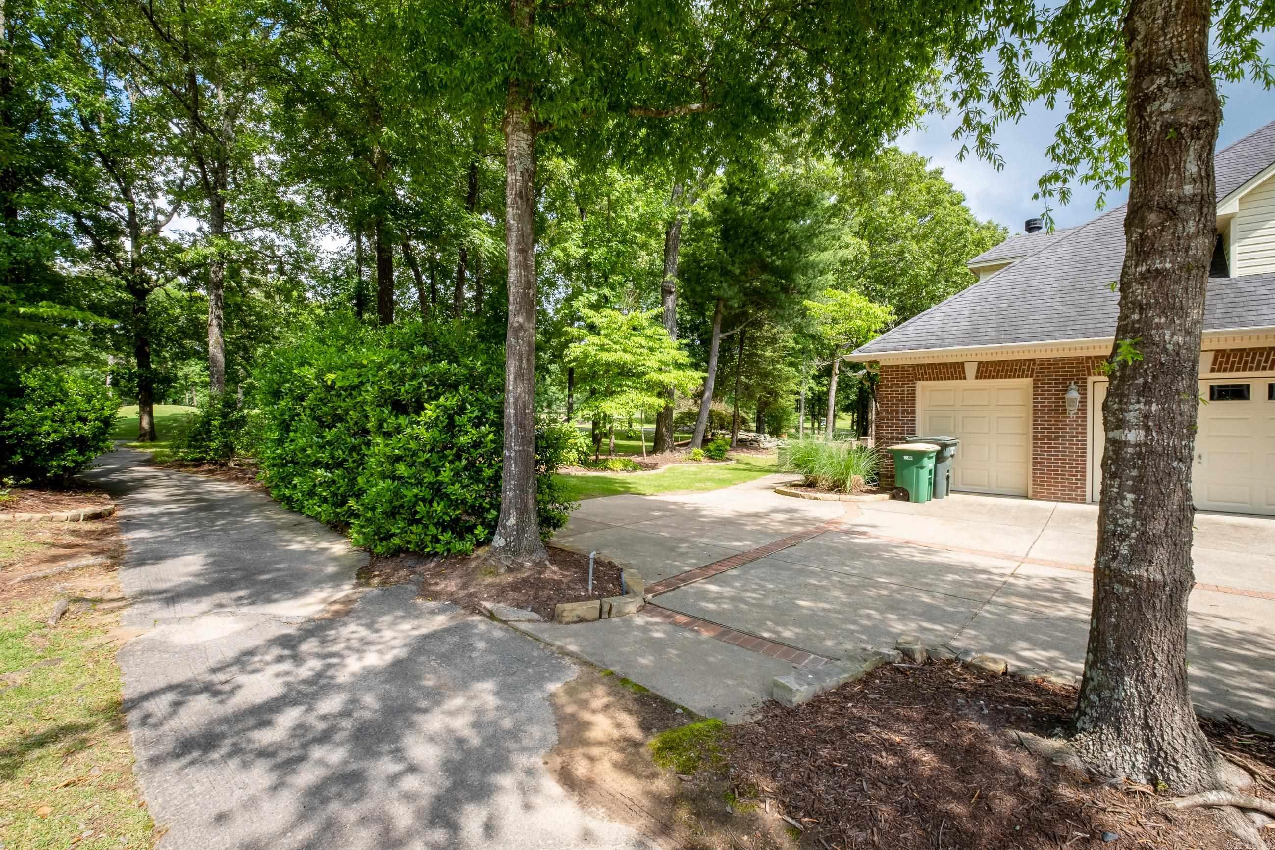 CHENAL VALLEY CHENAL CIRCLE - Residential