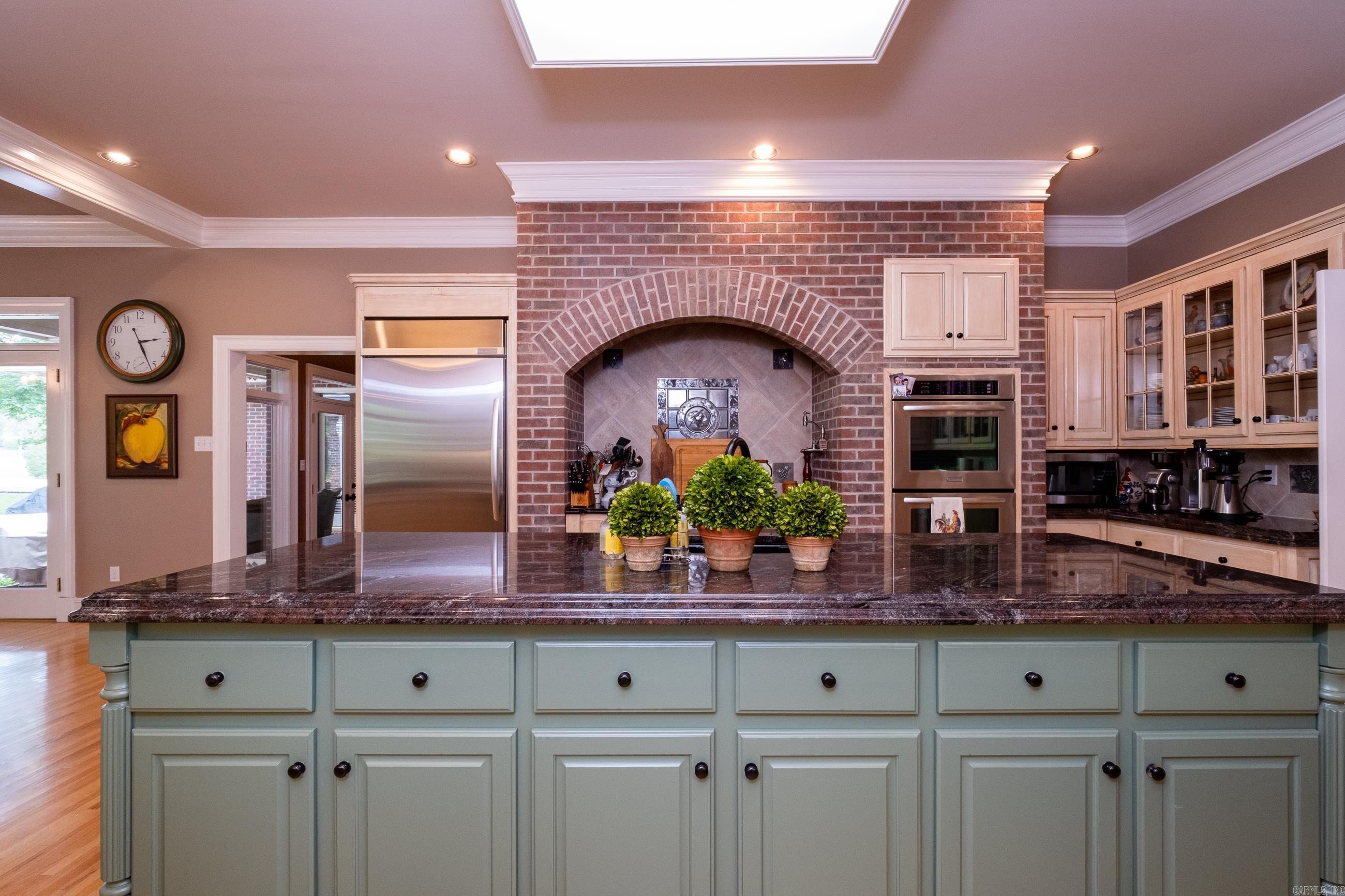 CHENAL VALLEY CHENAL CIRCLE - Residential