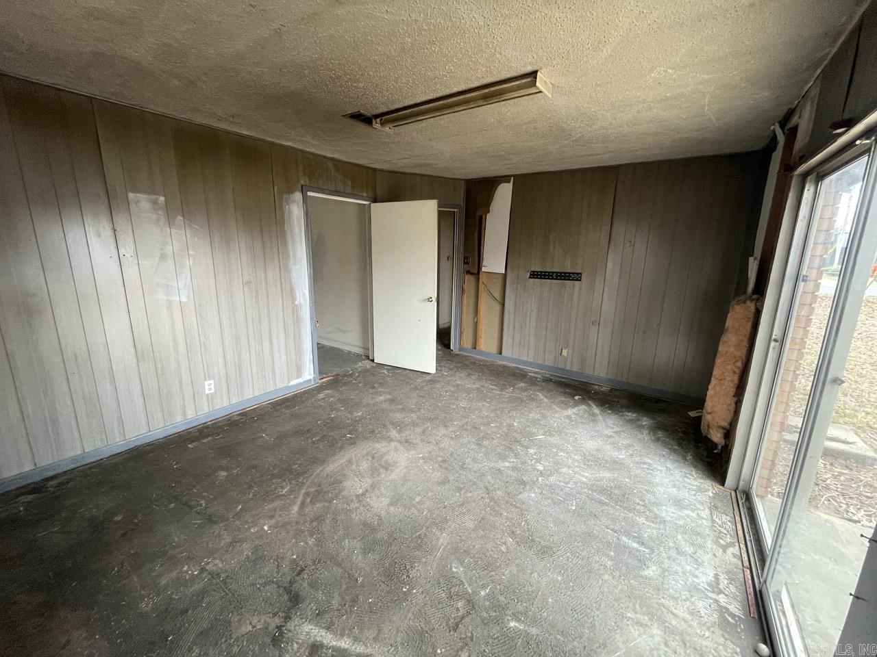 Myerson Manor - Residential