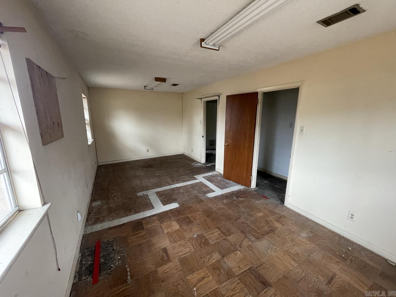 Myerson Manor - Residential