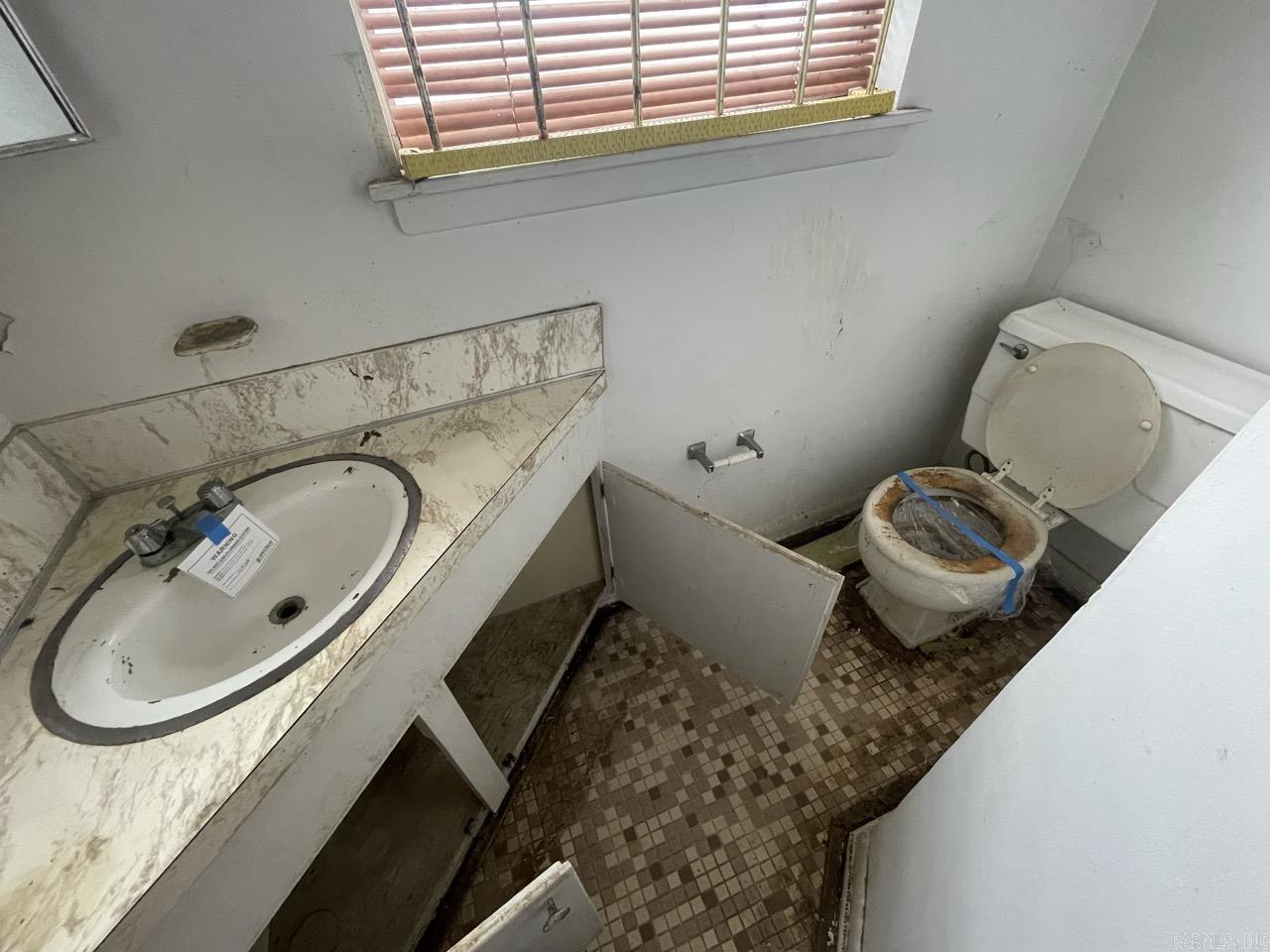 Myerson Manor - Residential