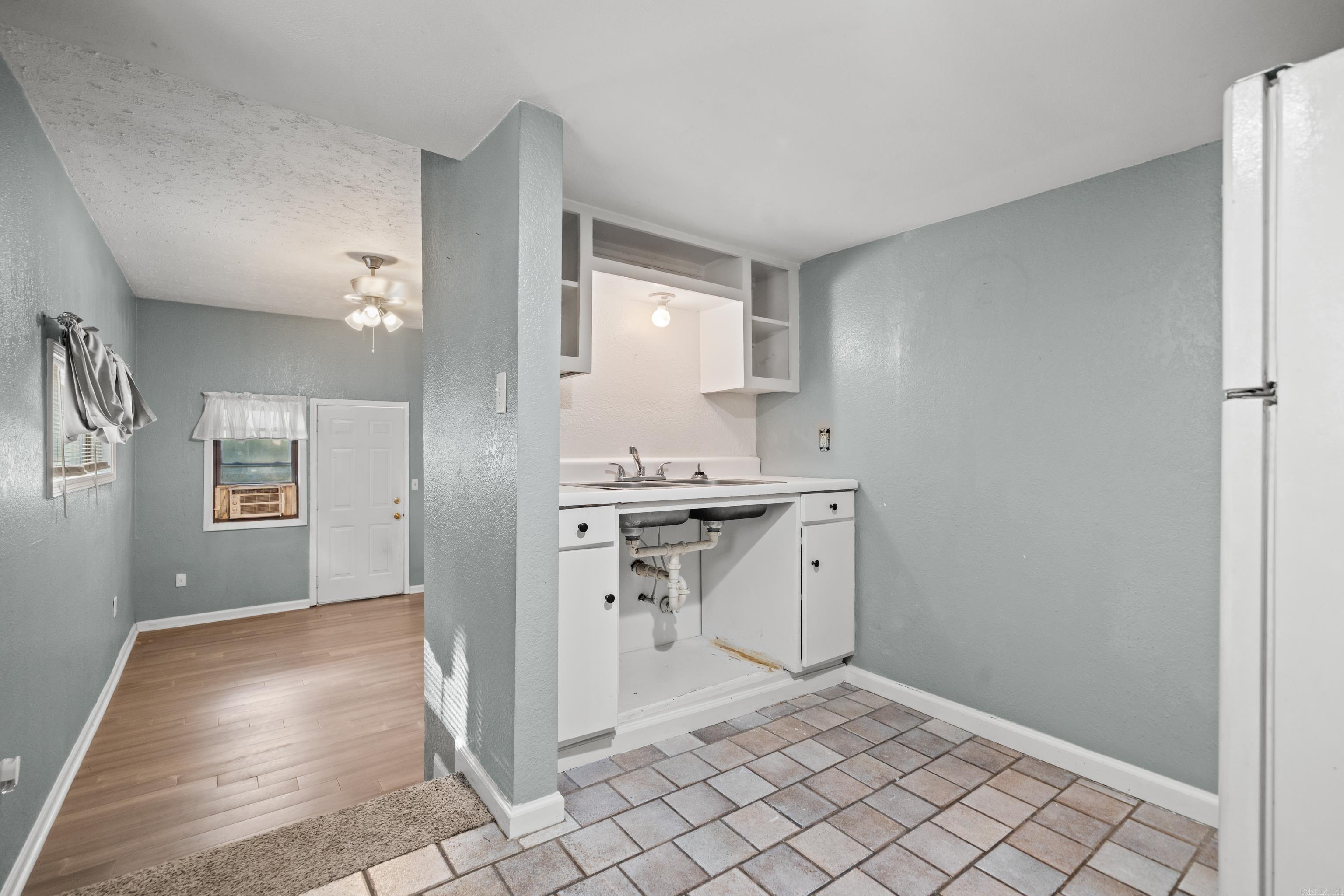 DIERKS HAYS 2ND - Residential