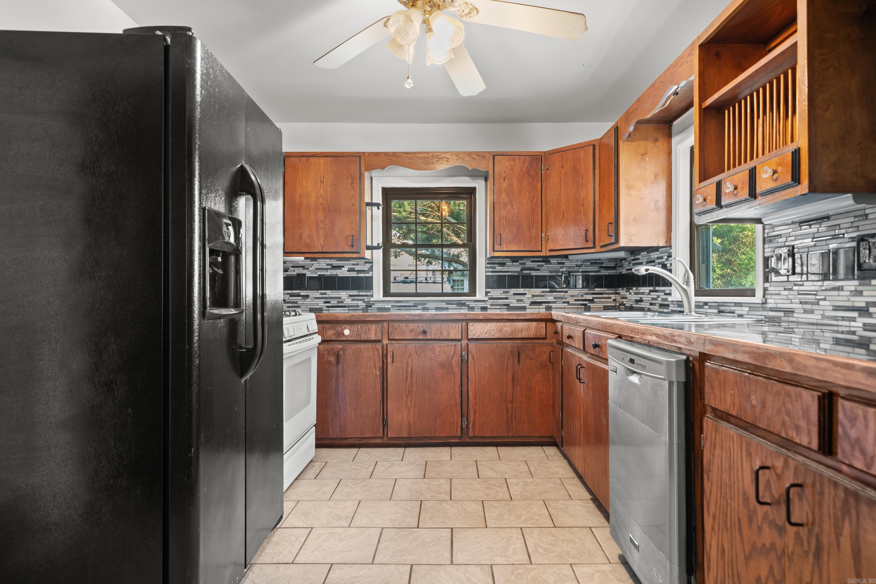 DIERKS HAYS 2ND - Residential