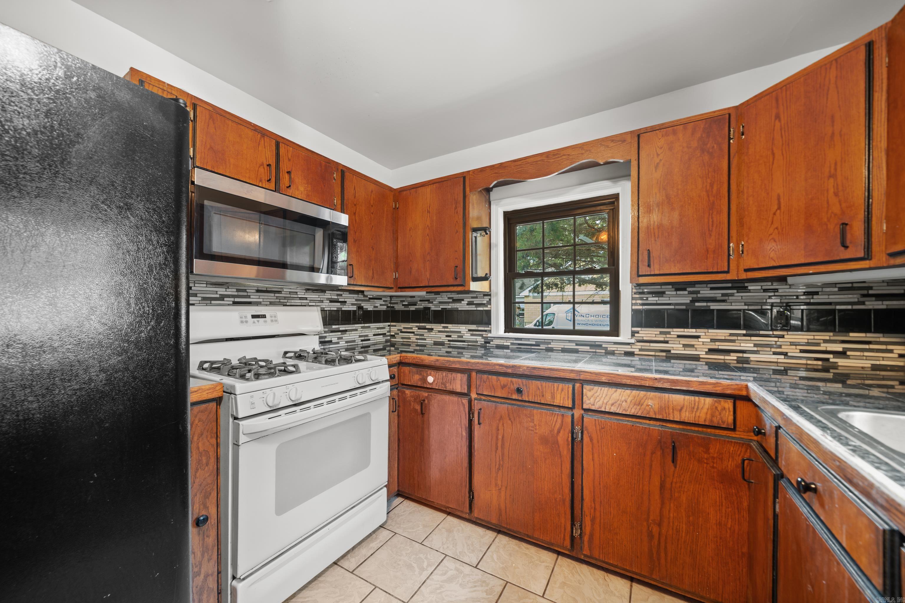 DIERKS HAYS 2ND - Residential