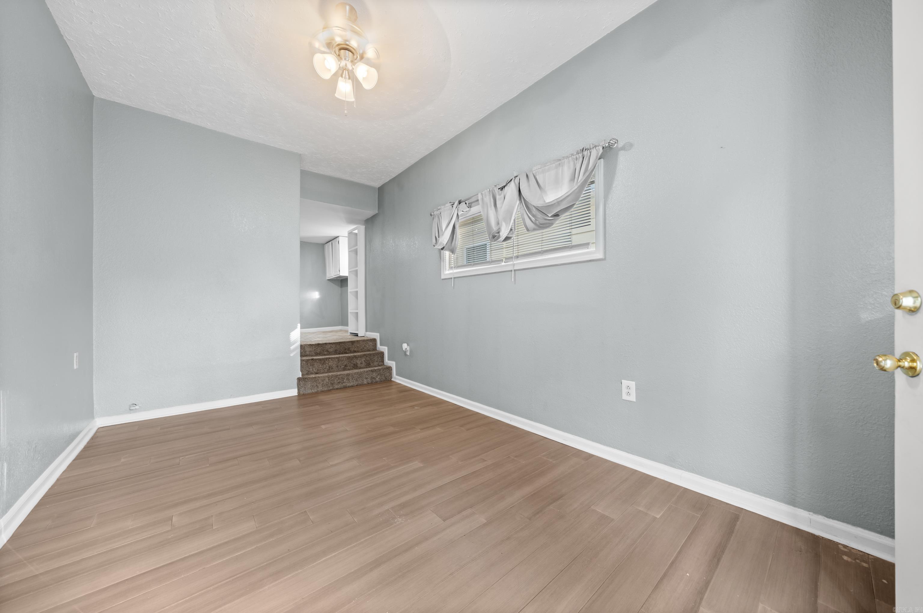 DIERKS HAYS 2ND - Residential