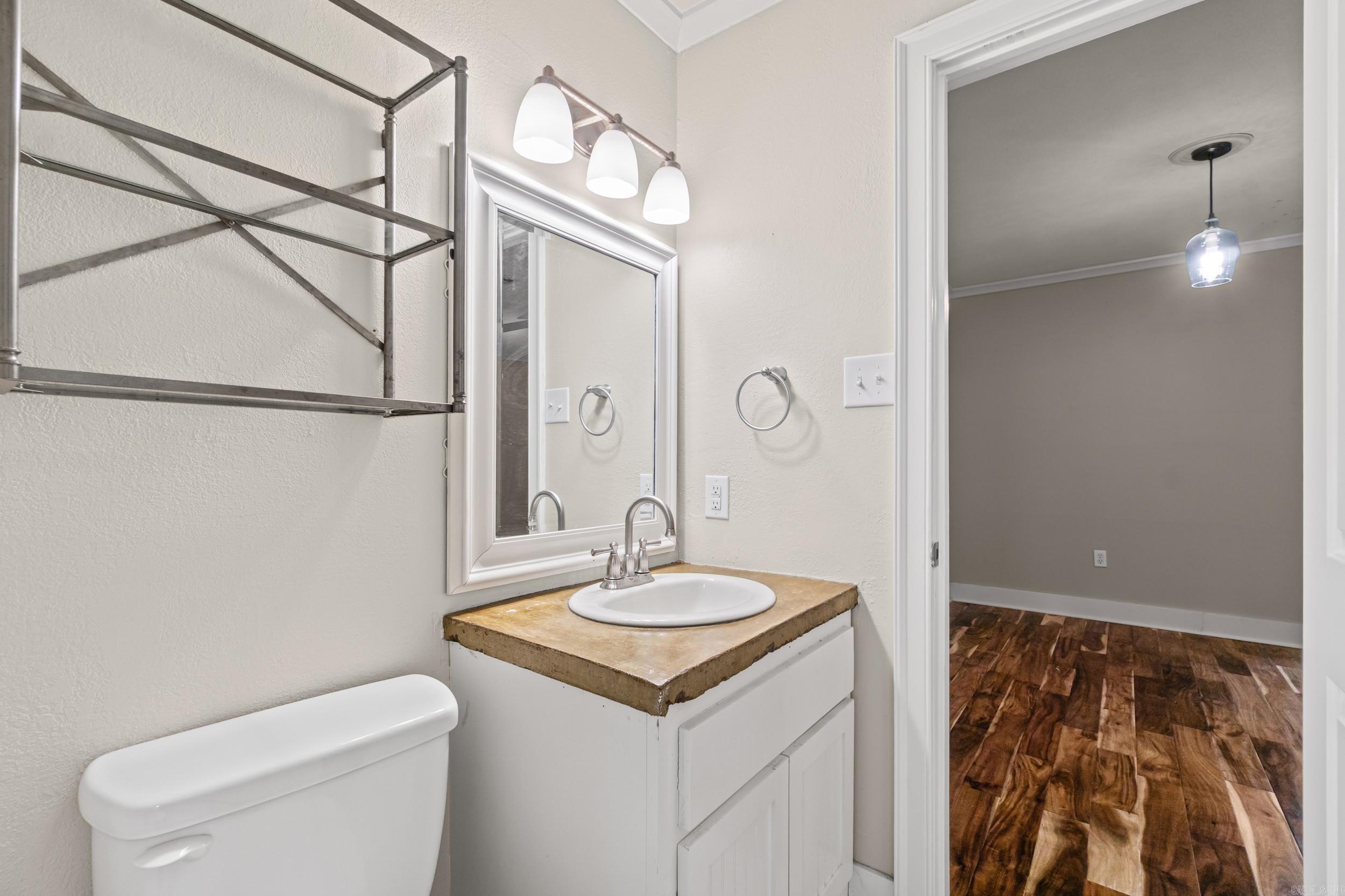 SMOKING OAKS ADD - Residential