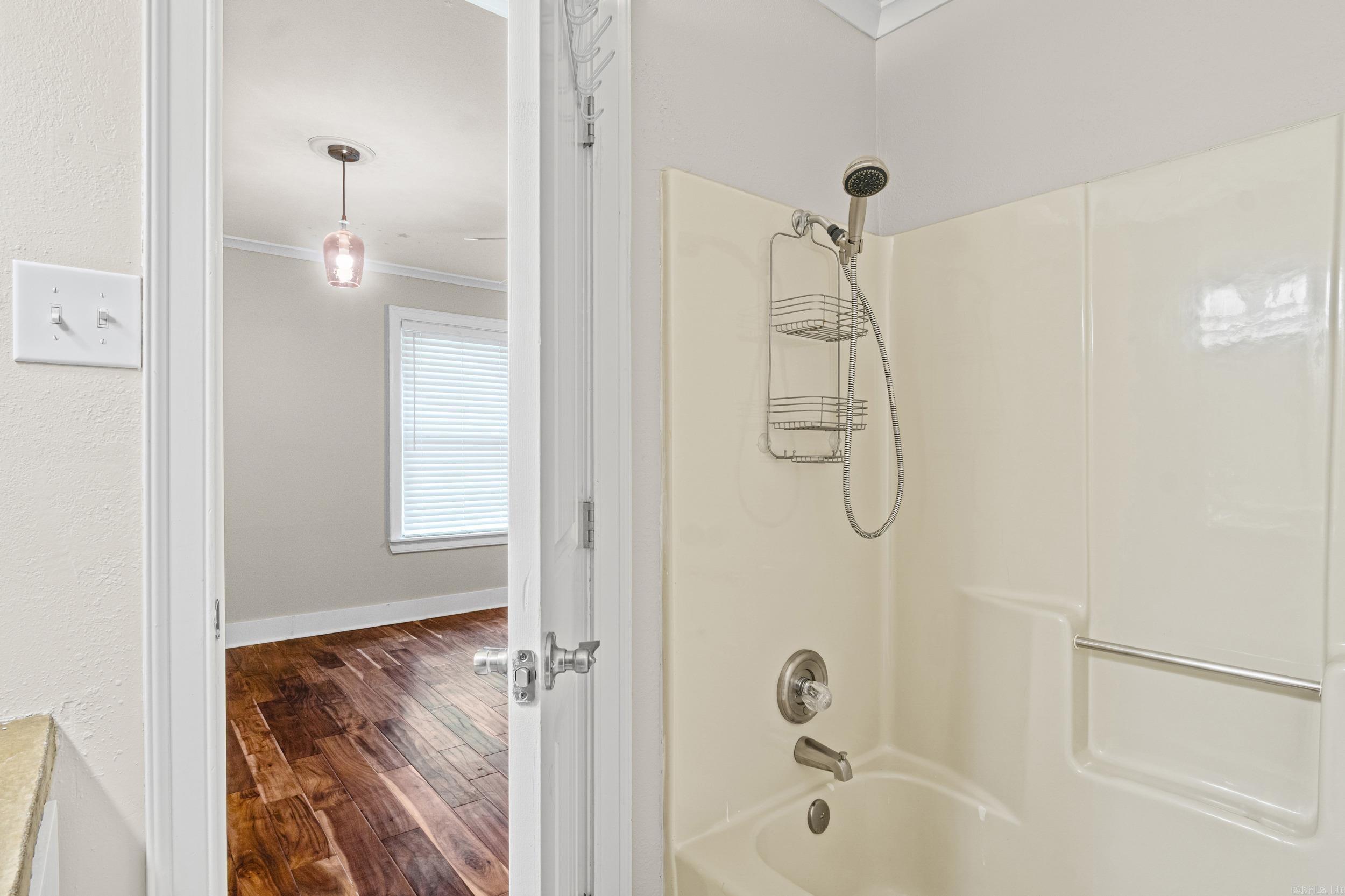 SMOKING OAKS ADD - Residential