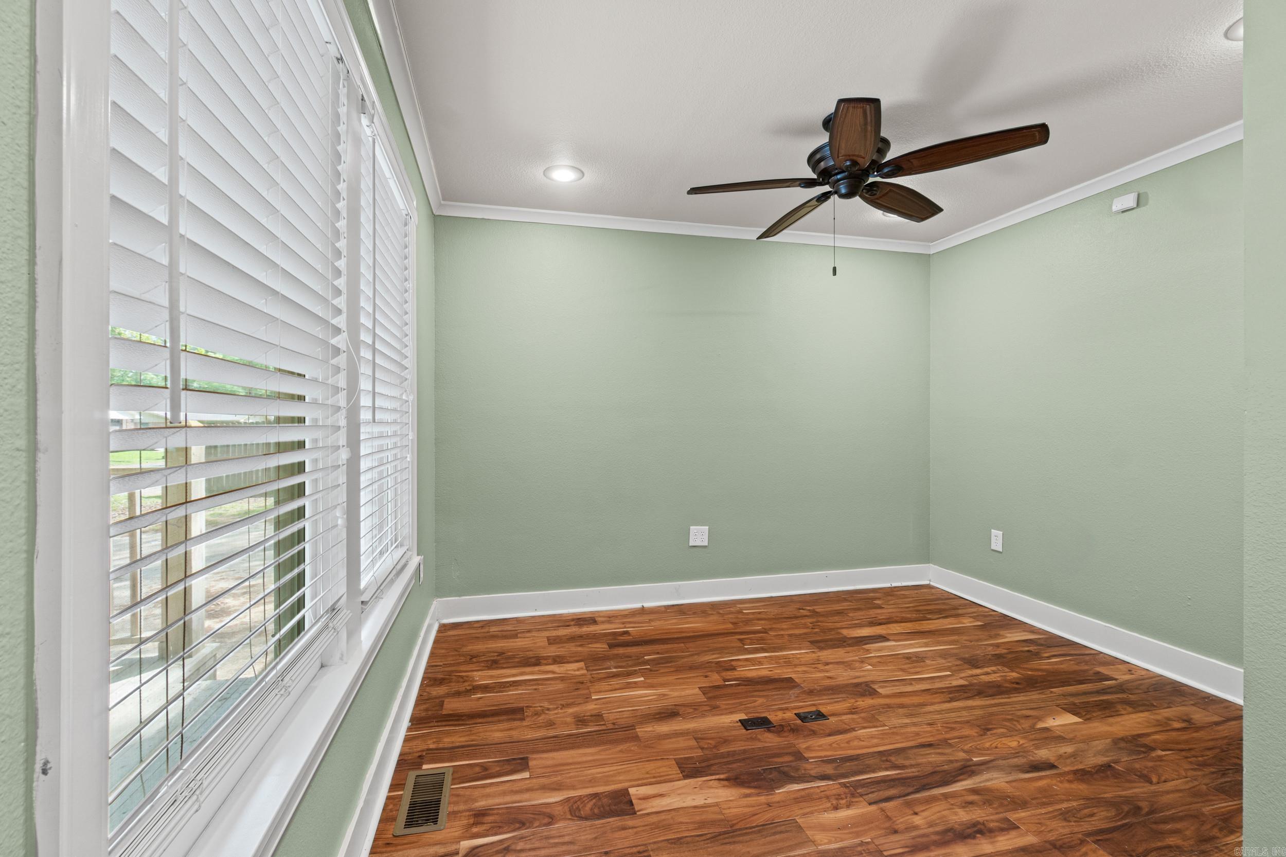 SMOKING OAKS ADD - Residential