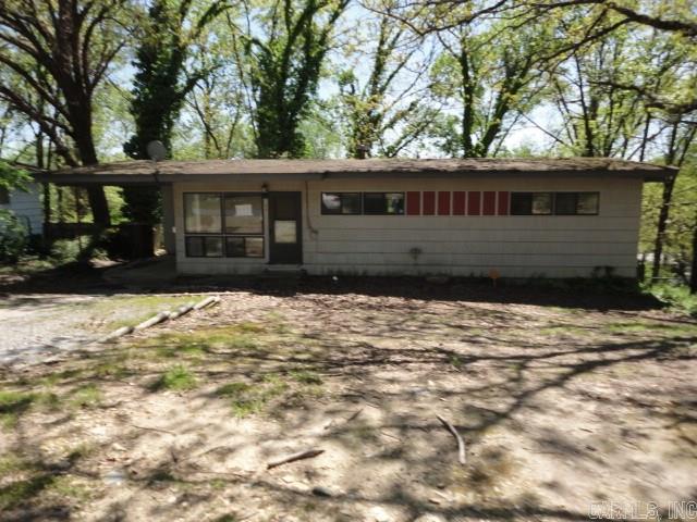 HUD Owned Property: Case # 031-332922. HUD Homes are sold AS-IS, Where Is, with no representations, warranties or disclosures. Ask your agent for more details and submit offers on www.hudhomestore.com. Managed by www.chronossolutions.com. FHA Financing: IE (Insured Escrow) Deed conveyed by Special Warranty Deed or its equivalent. See agent remarks for additional information āHome offers 3 bedroom, 1.5 baths with bonus room downstairs.