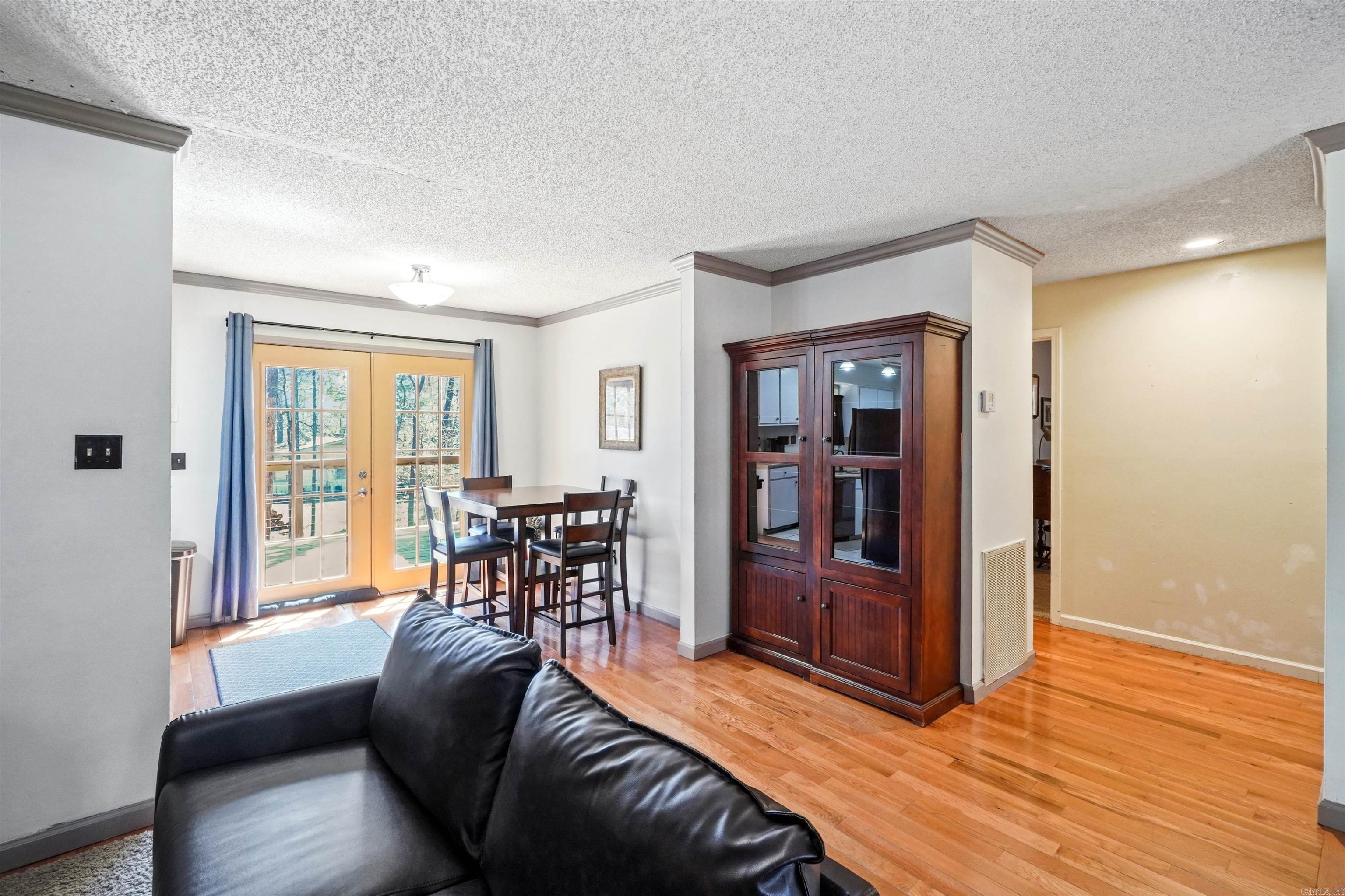 CHELSEA GLADES - Residential