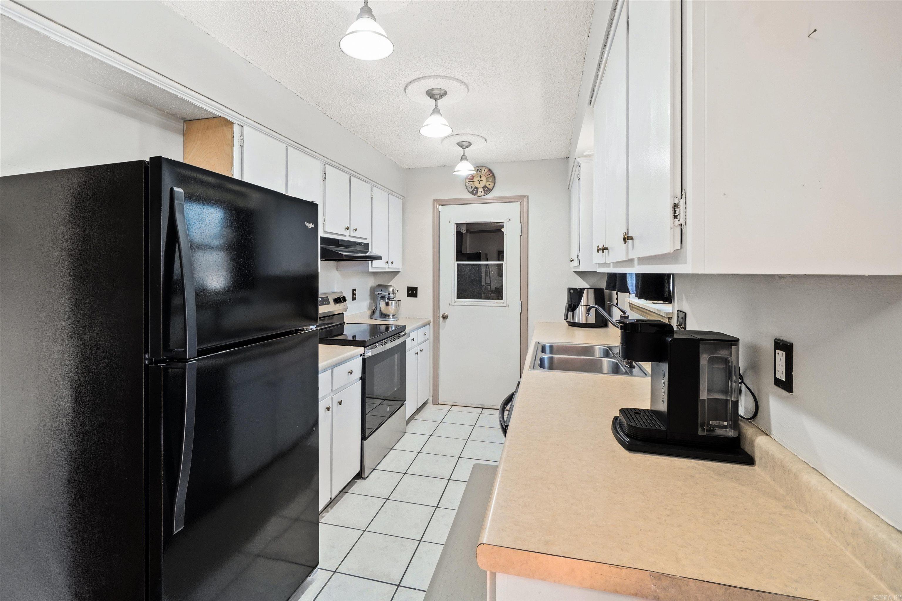 CHELSEA GLADES - Residential